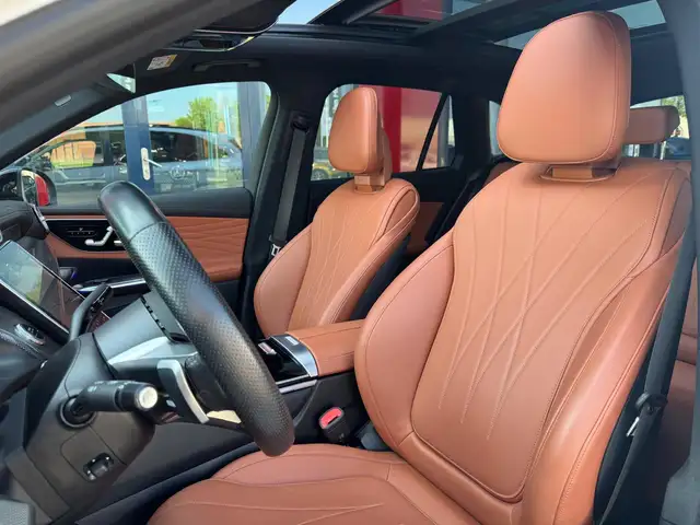 Mercedes-Benz GLC view 14