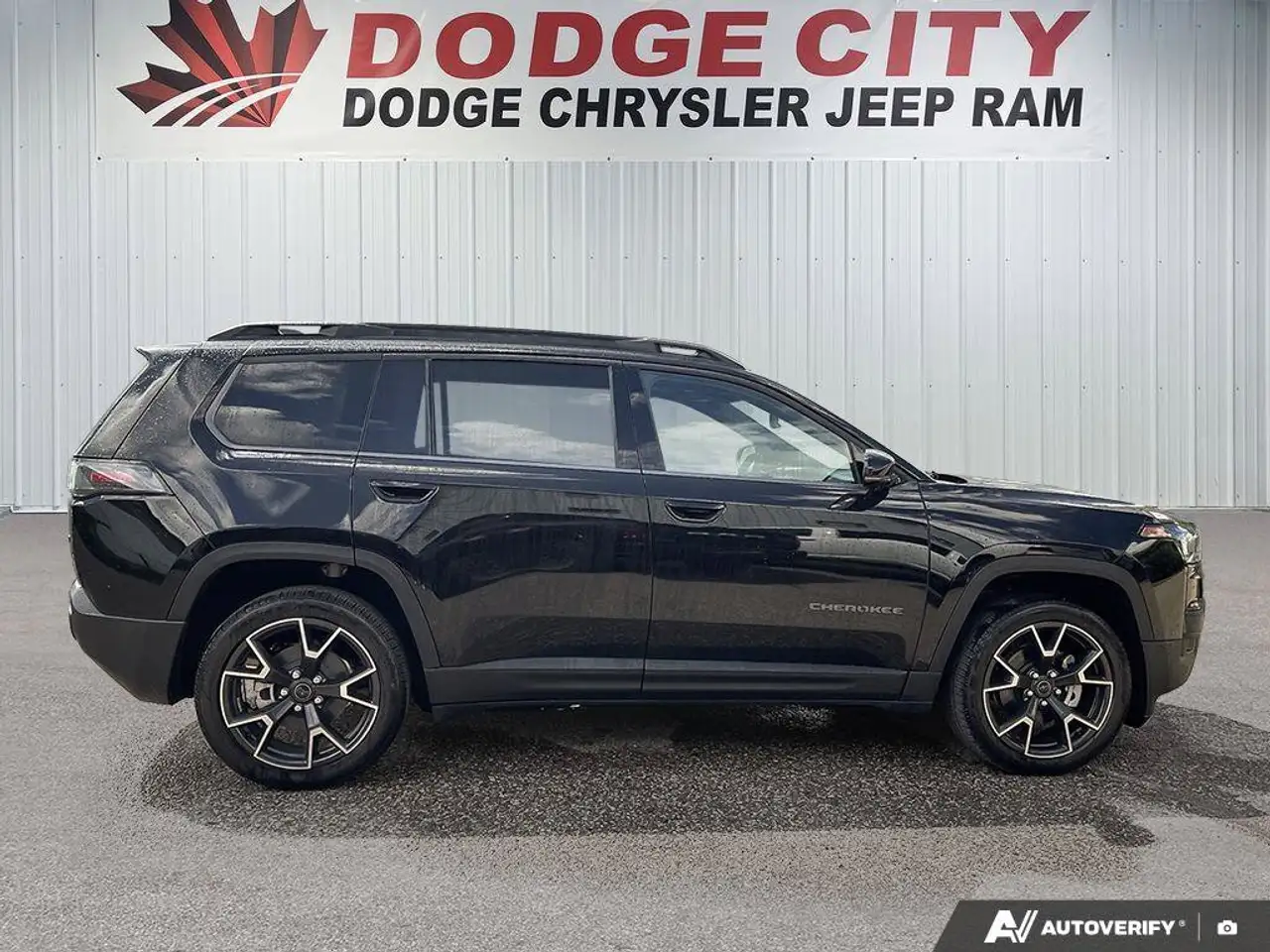Jeep Cherokee снимка Jeep Cherokee