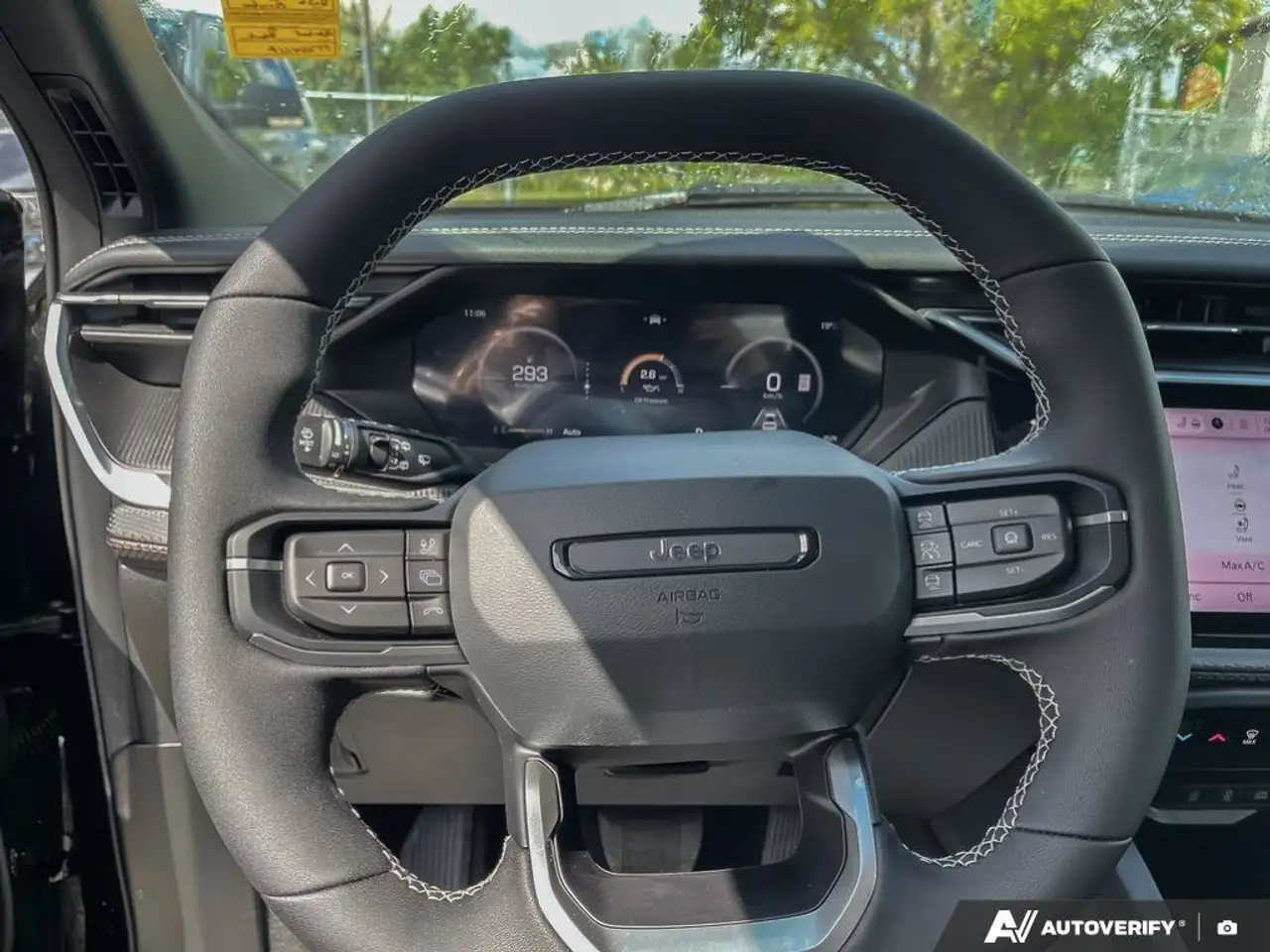 Jeep Cherokee снимка Jeep Cherokee