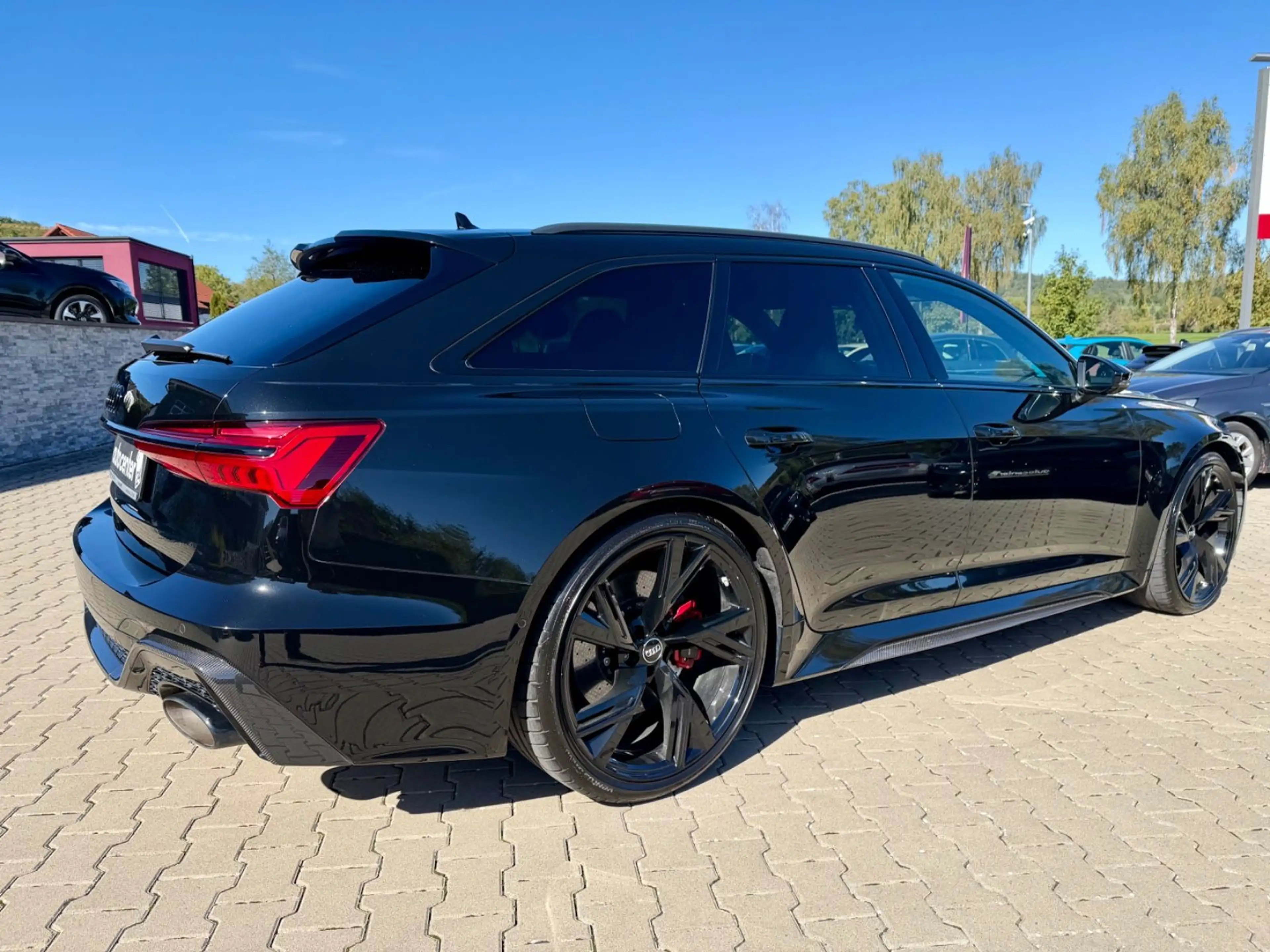 Audi RS6 °Keramik°HeadUp°Laser°Carbon°22 Zoll°Pano — photo 7