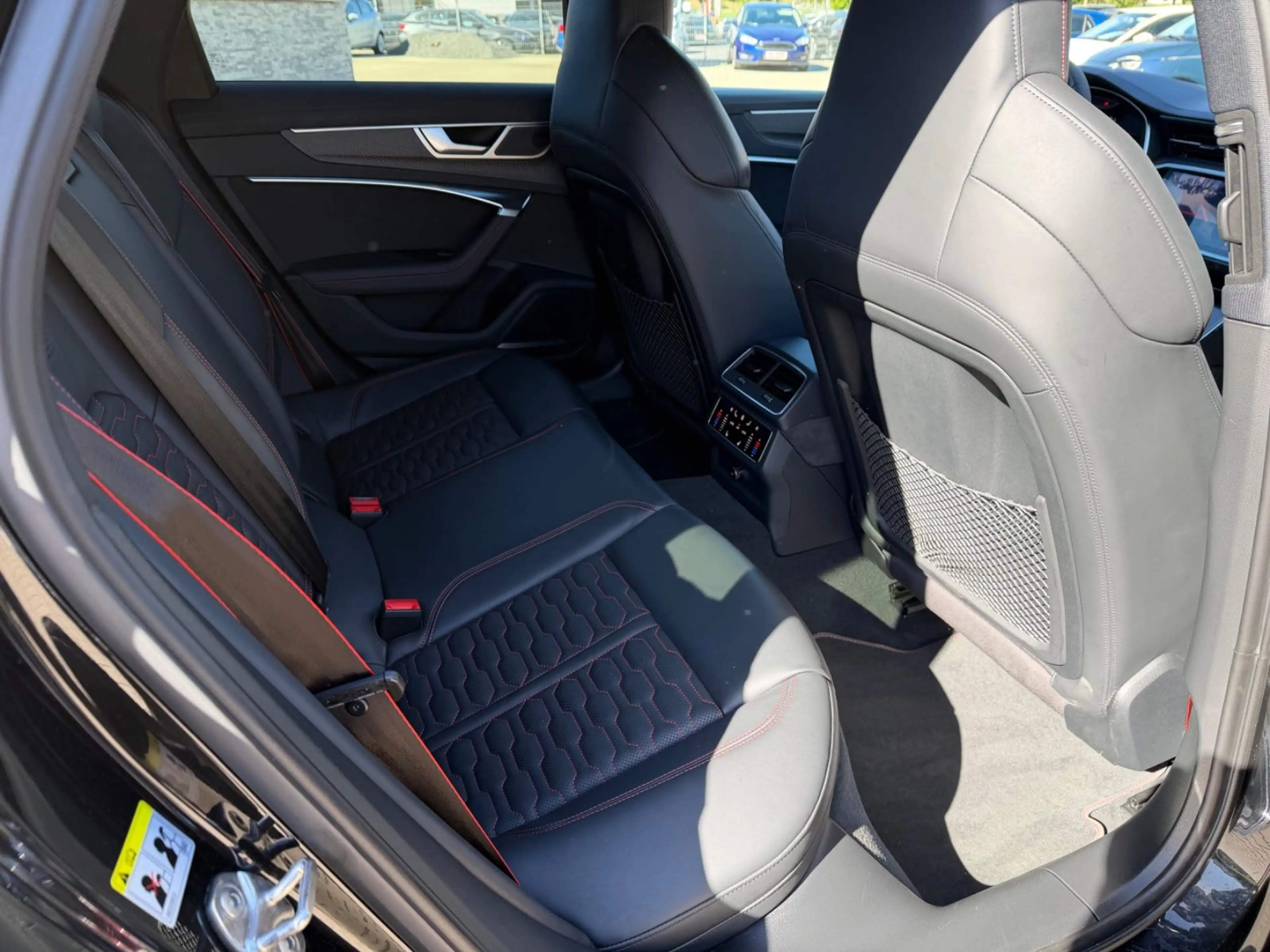 Audi RS6 °Keramik°HeadUp°Laser°Carbon°22 Zoll°Pano — photo 13