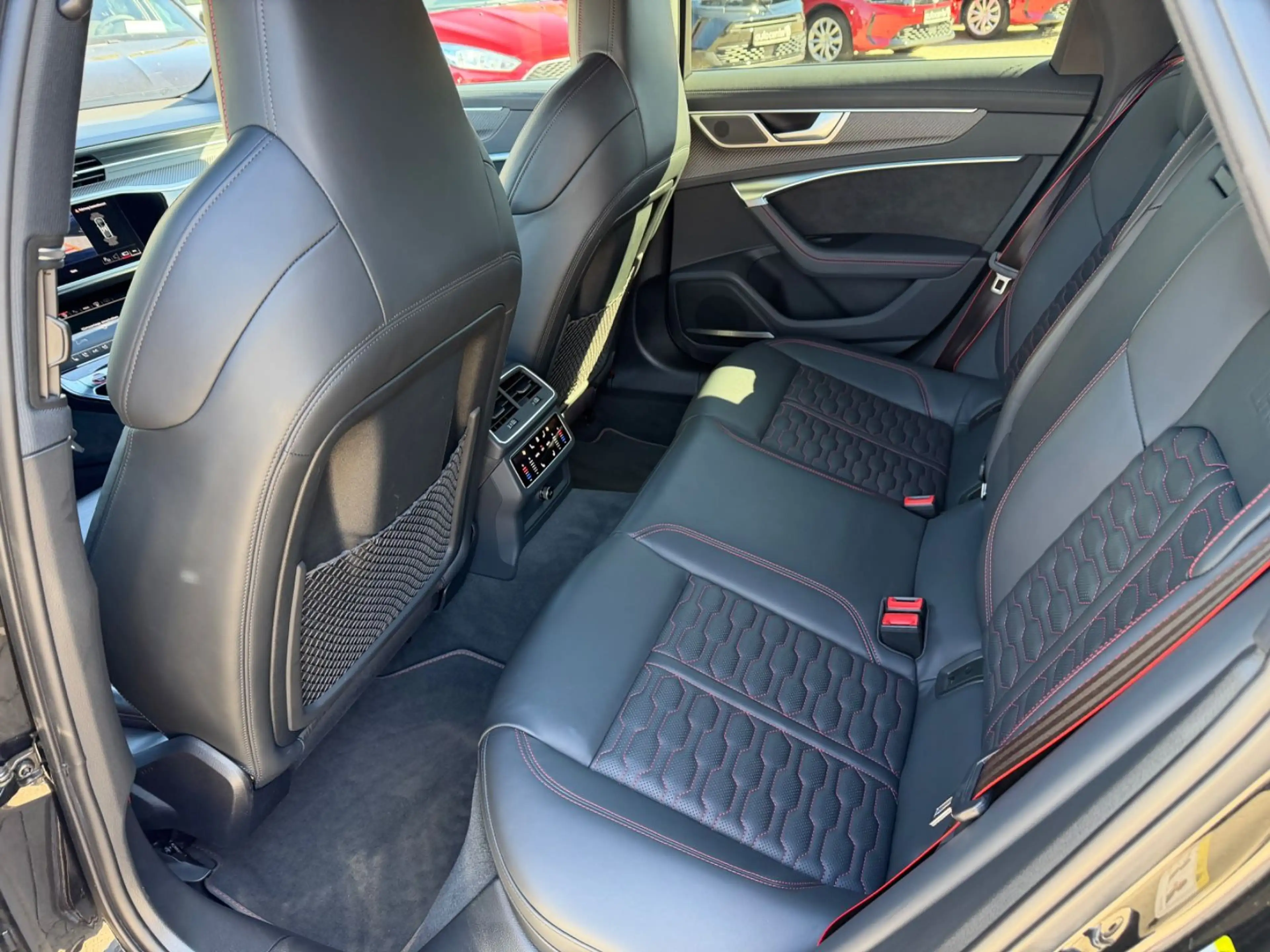 Audi RS6 °Keramik°HeadUp°Laser°Carbon°22 Zoll°Pano — photo 14