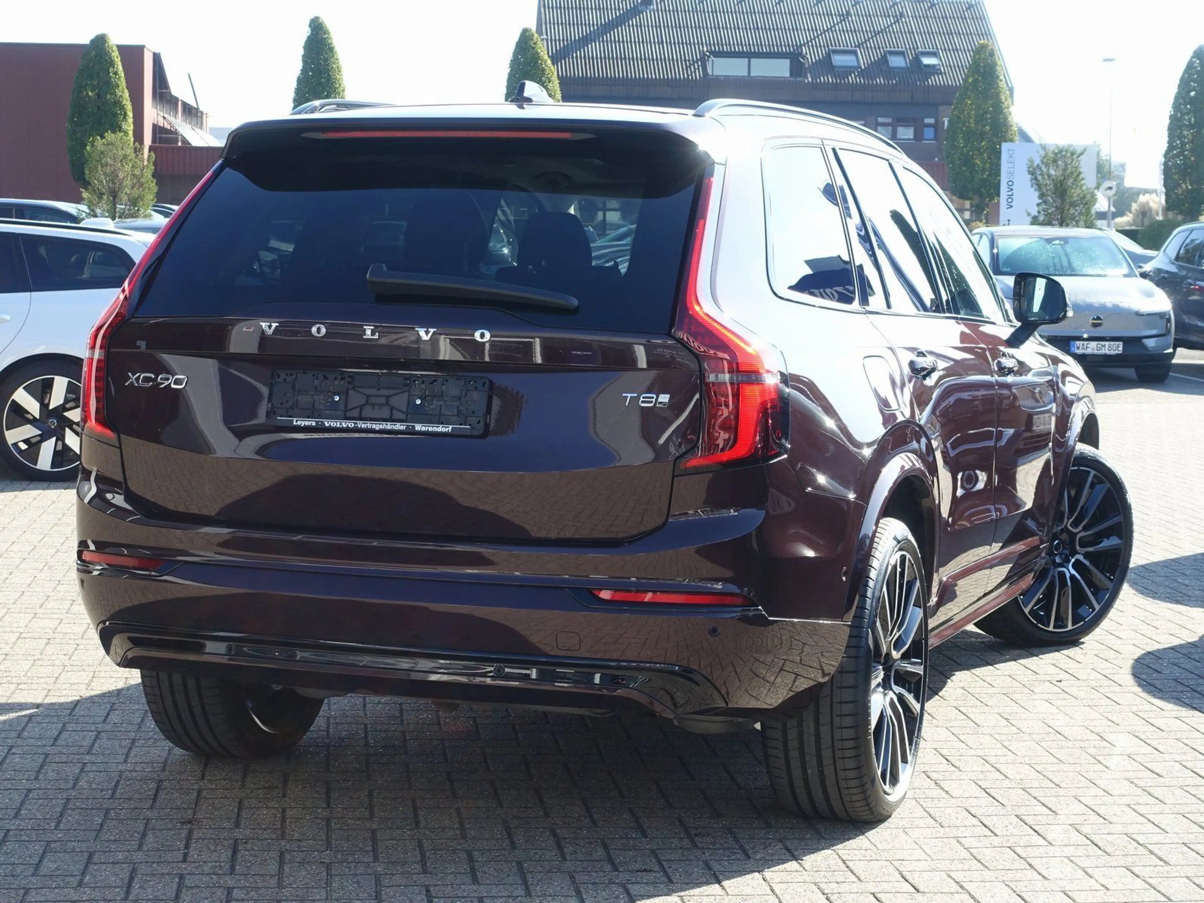 Volvo XC90 Ultra Dark T8 AWD Plug-in /B&W/Pano/FourC — photo 2
