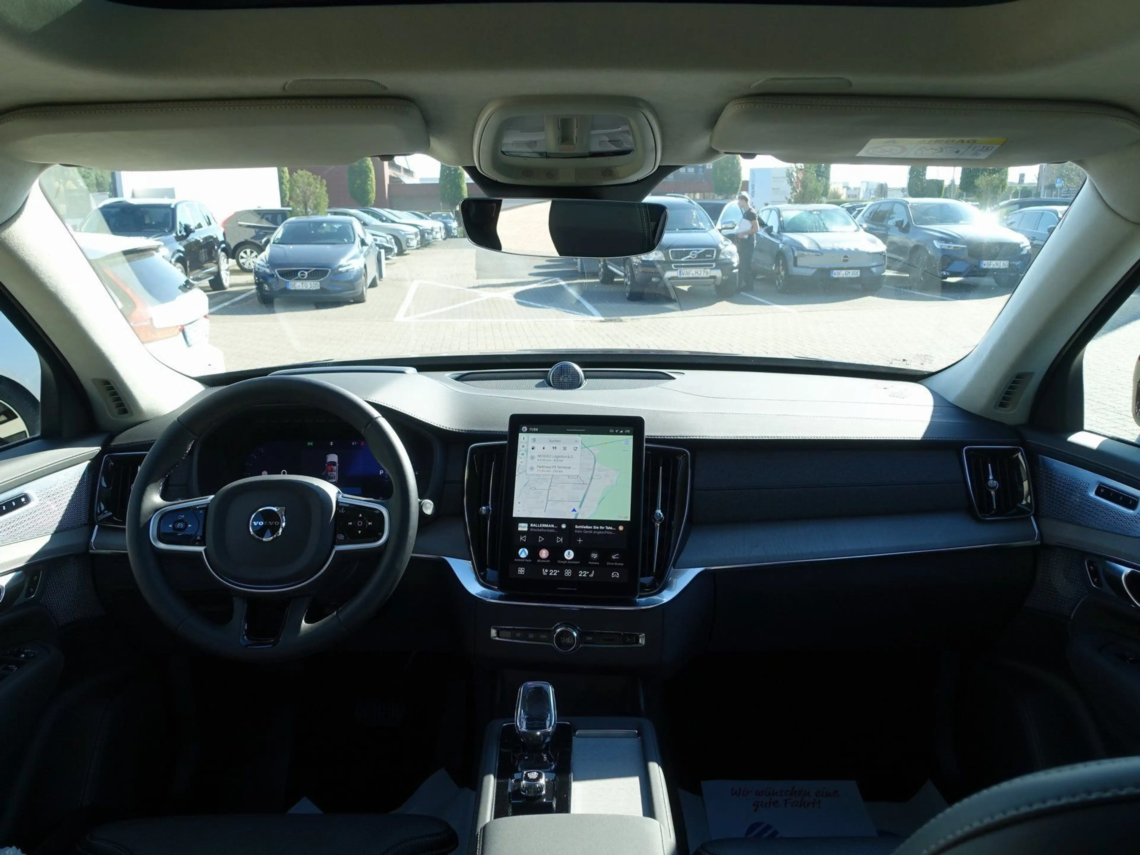 Volvo XC90 Ultra Dark T8 AWD Plug-in /B&W/Pano/FourC — photo 12