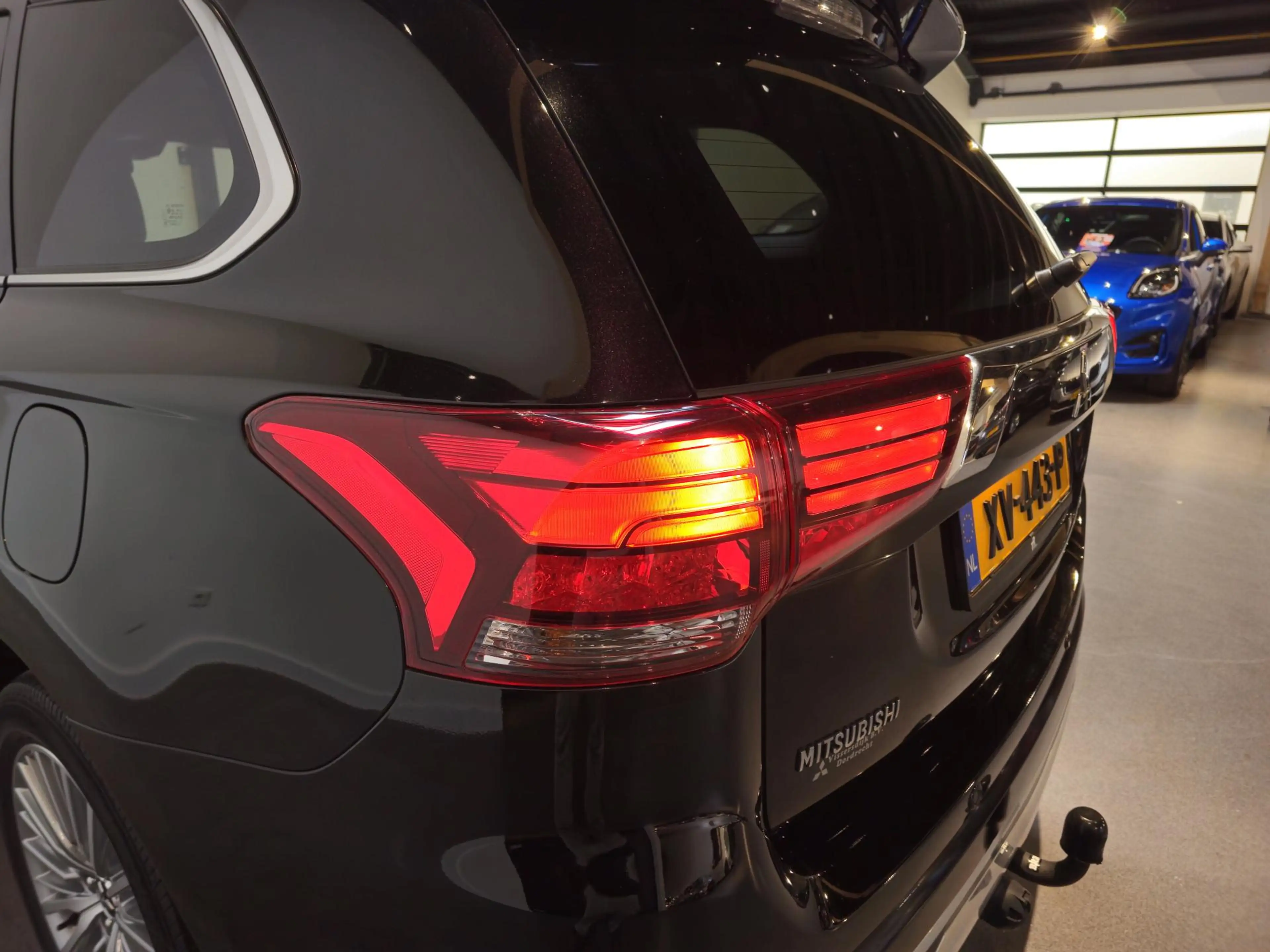 Mitsubishi Outlander 2.4 PHEV Instyle - Stoel/Stuurverwarming - Trekhaa — photo 11