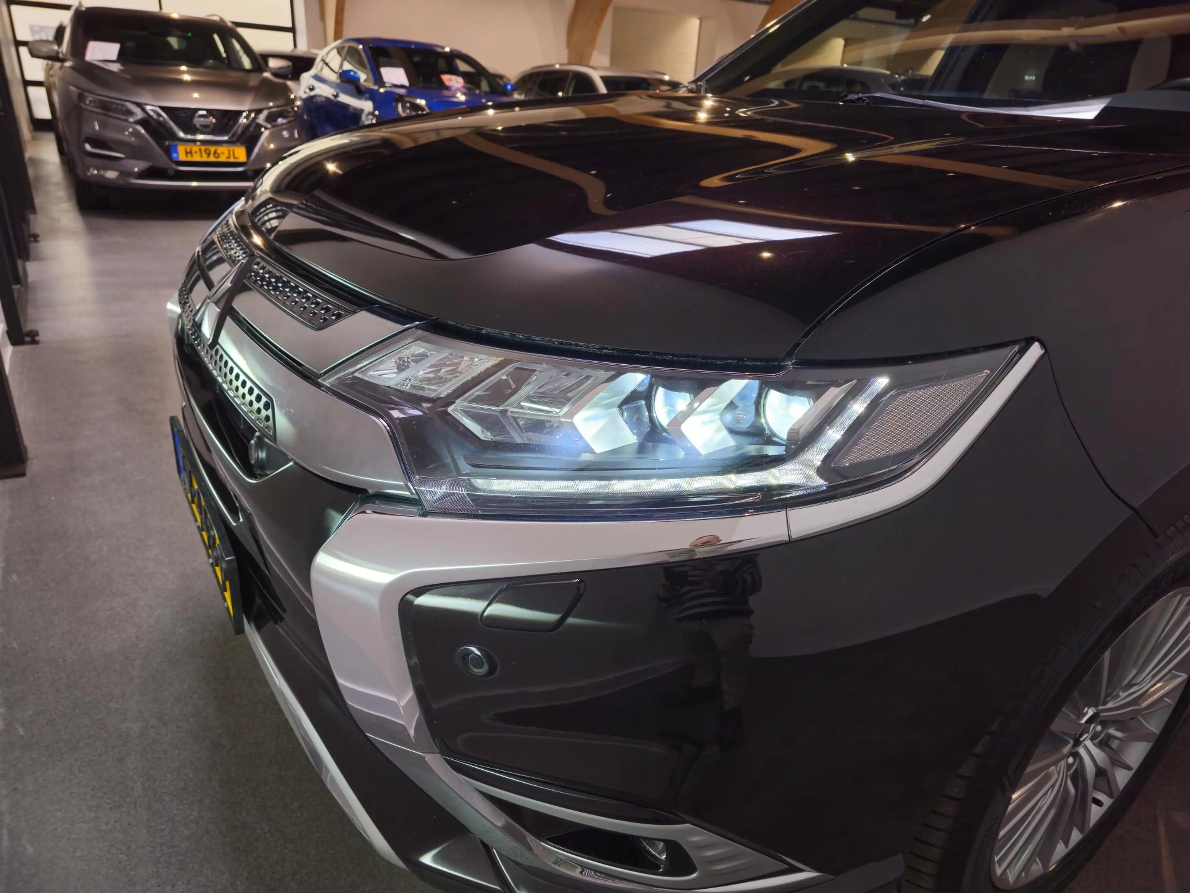 Mitsubishi Outlander 2.4 PHEV Instyle - Stoel/Stuurverwarming - Trekhaa — photo 10