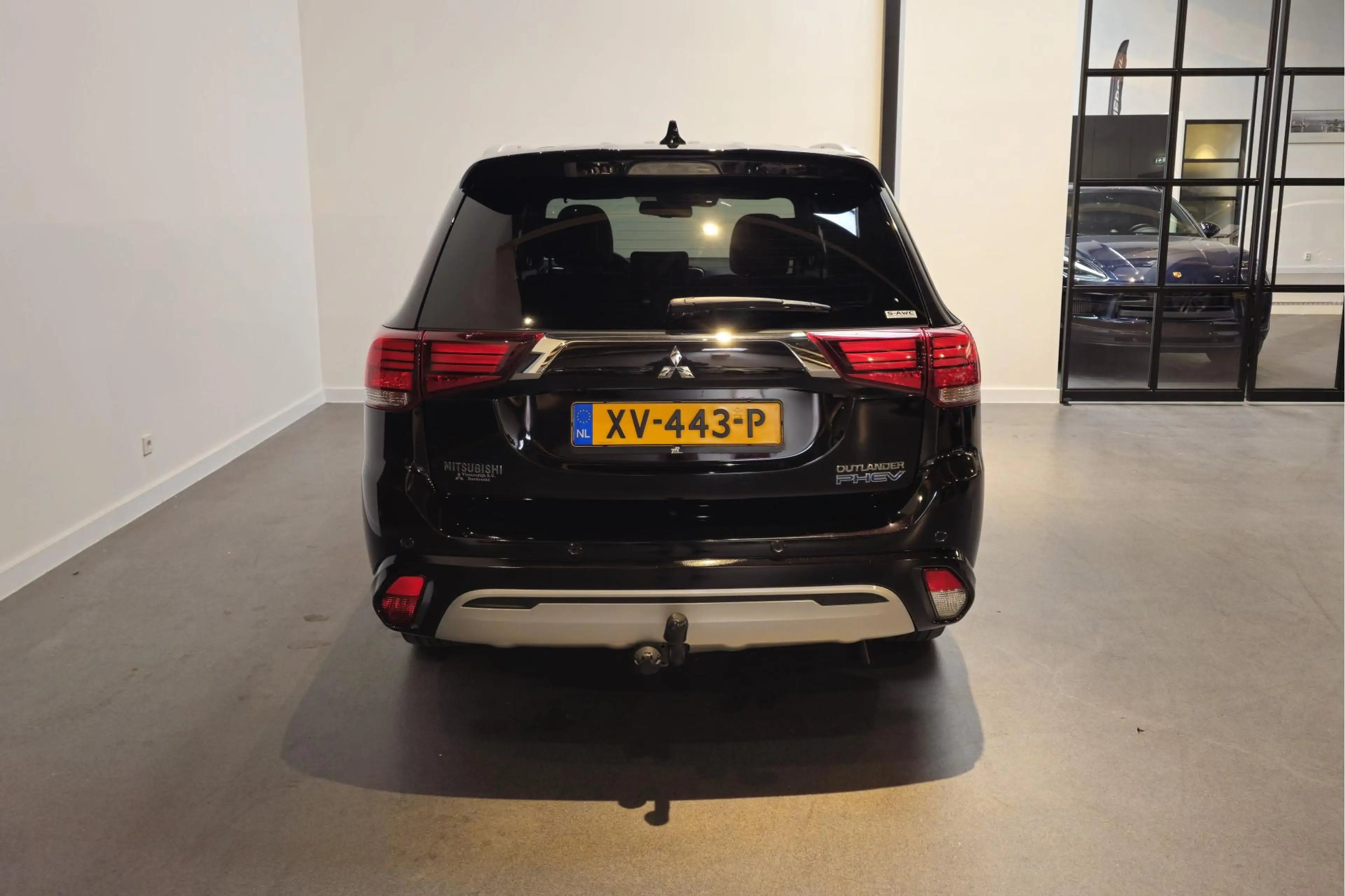Mitsubishi Outlander 2.4 PHEV Instyle - Stoel/Stuurverwarming - Trekhaa — photo 6