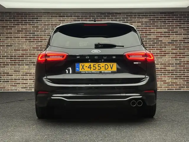 Ford Focus view 5