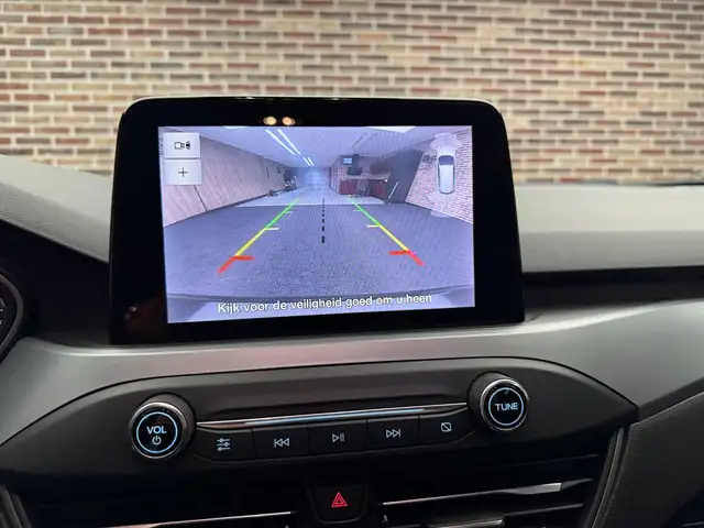 Ford Focus view 7