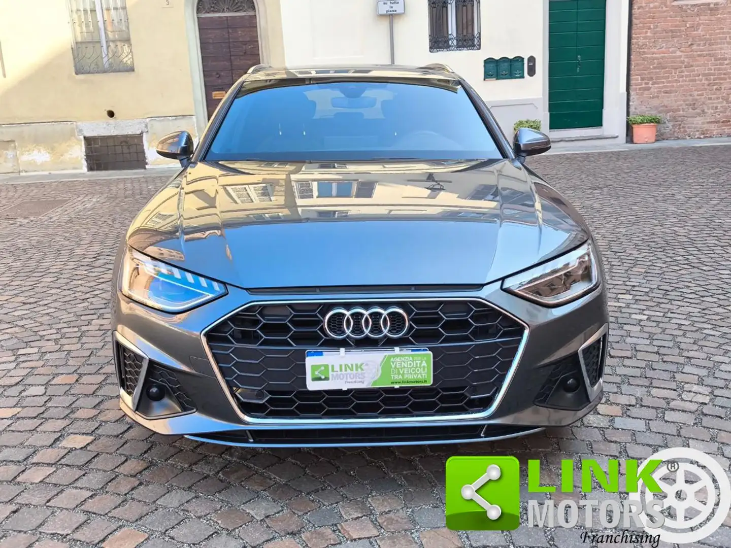Audi A4 Avant 35 TDI MHEV 163 CV S tronic S line edition Grigio - 2