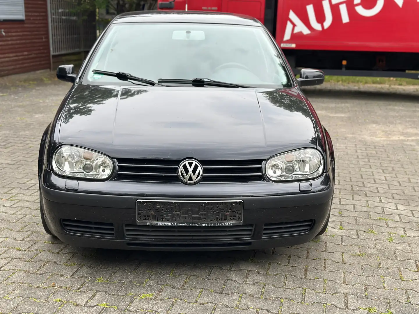 Volkswagen Golf 1.9 TDI Trendline Schwarz - 2
