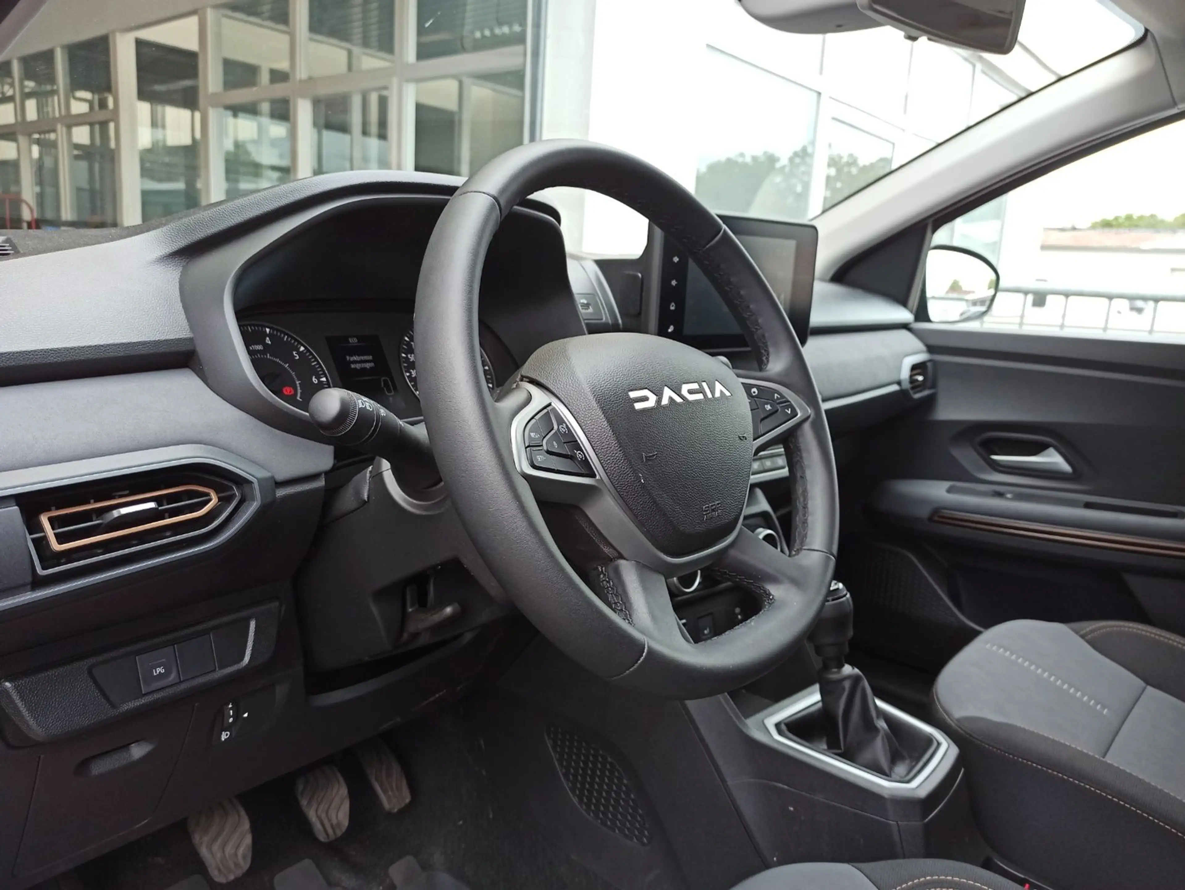 Dacia Jogger Extreme+ TCe 100 ECO-G — photo 12