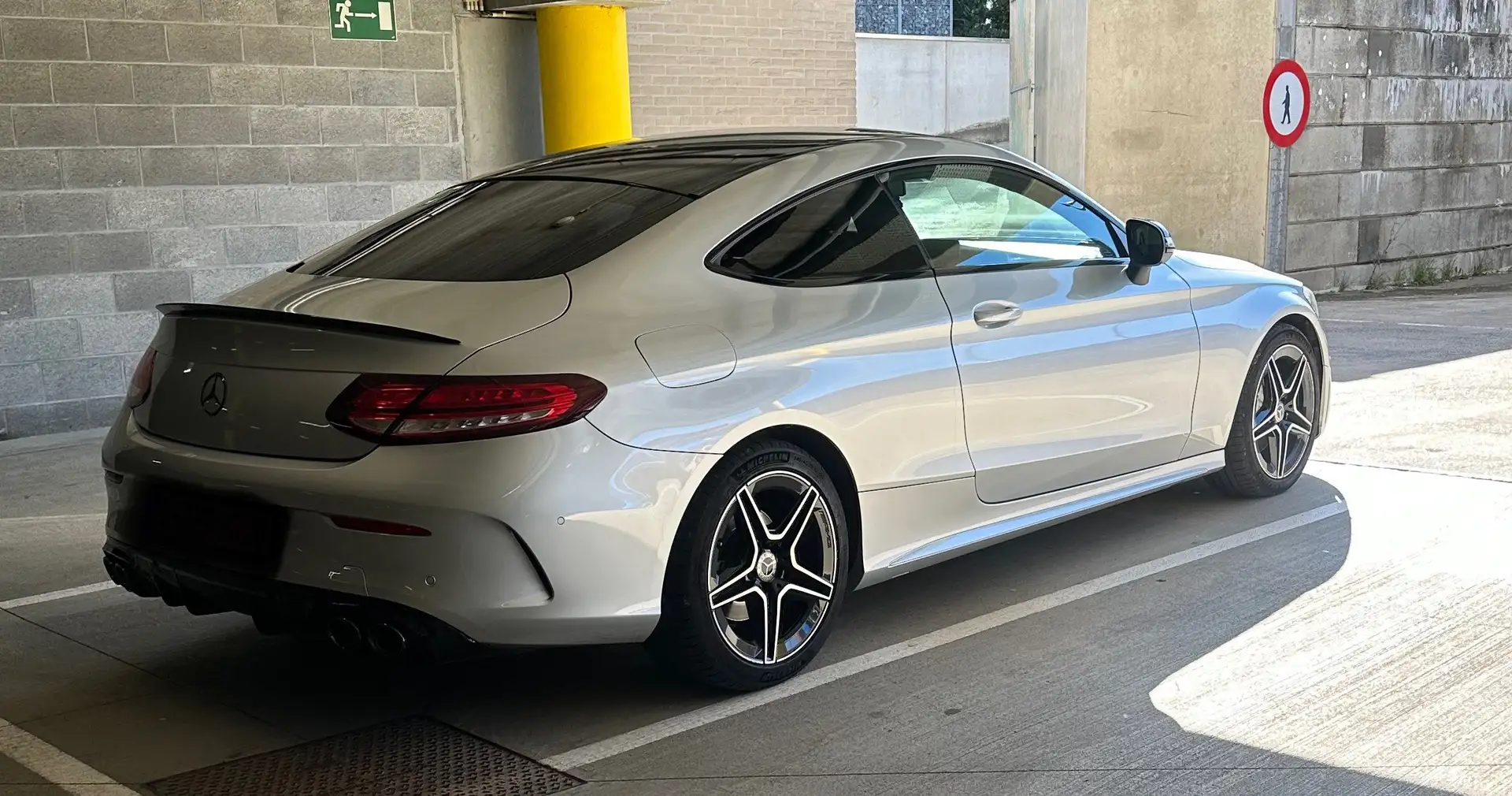 Mercedes-Benz C 220 Coupe c220 ciel étoilée - 1
