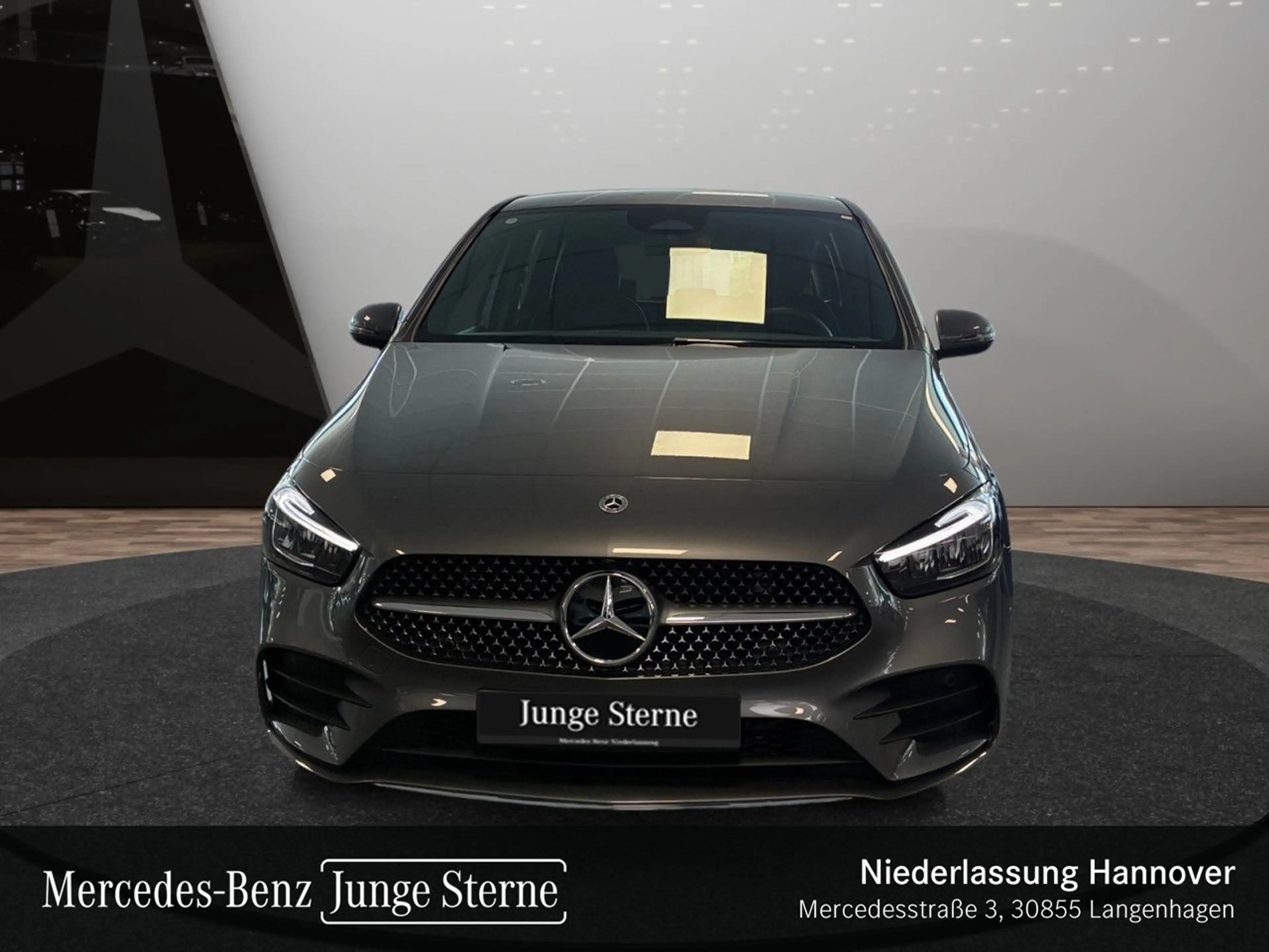 Mercedes-Benz B 200 d AMG+LED+KAMERA+KEYLESS+8G — photo 3