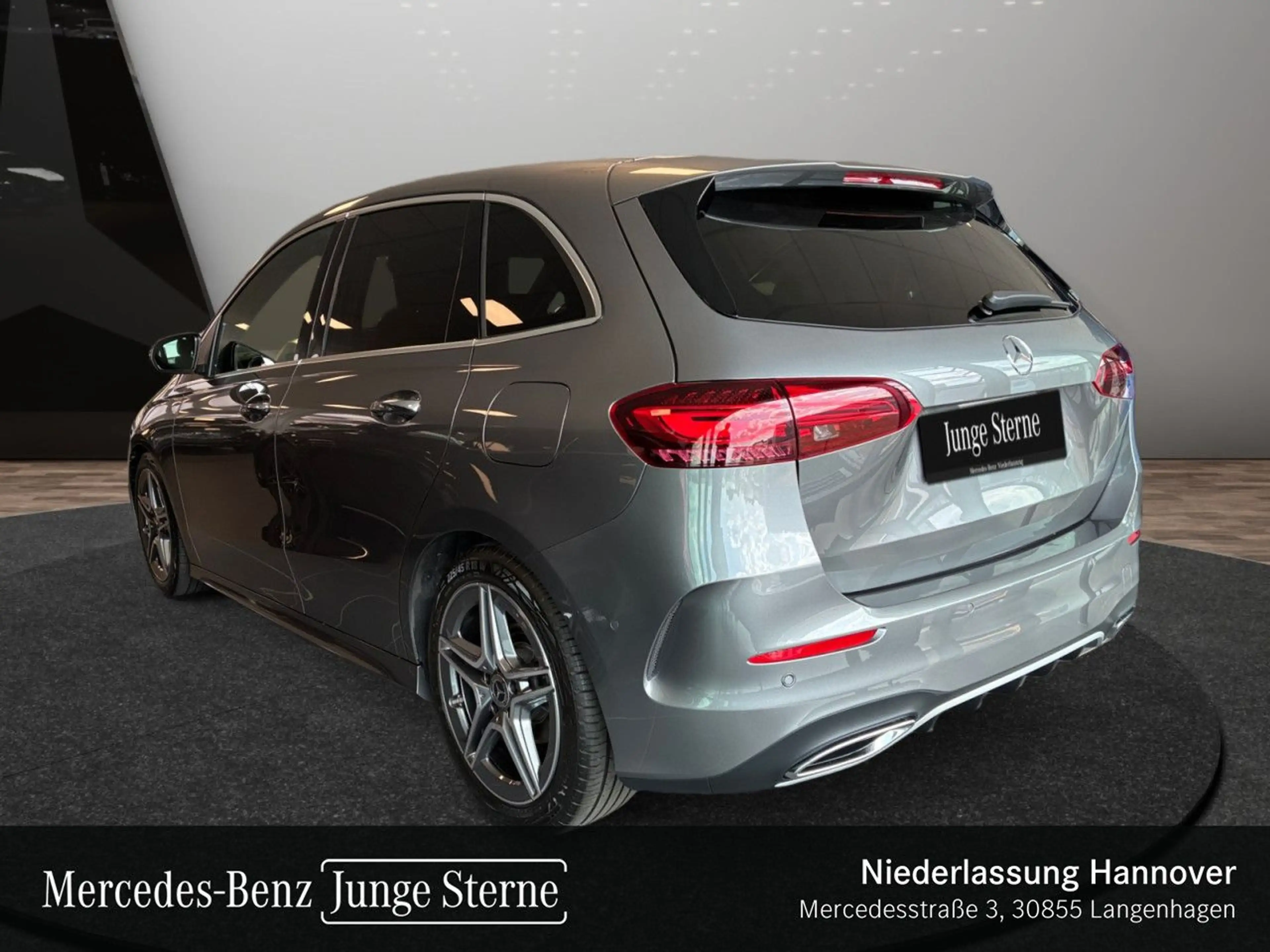 Mercedes-Benz B 200 d AMG+LED+KAMERA+KEYLESS+8G — photo 9