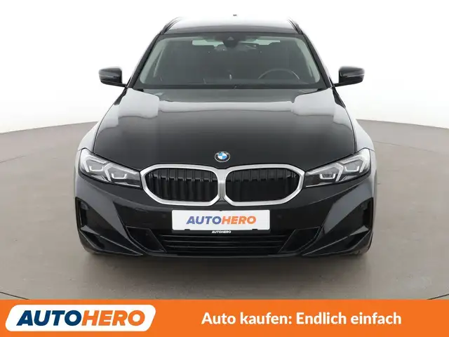 BMW 3 Series view 9