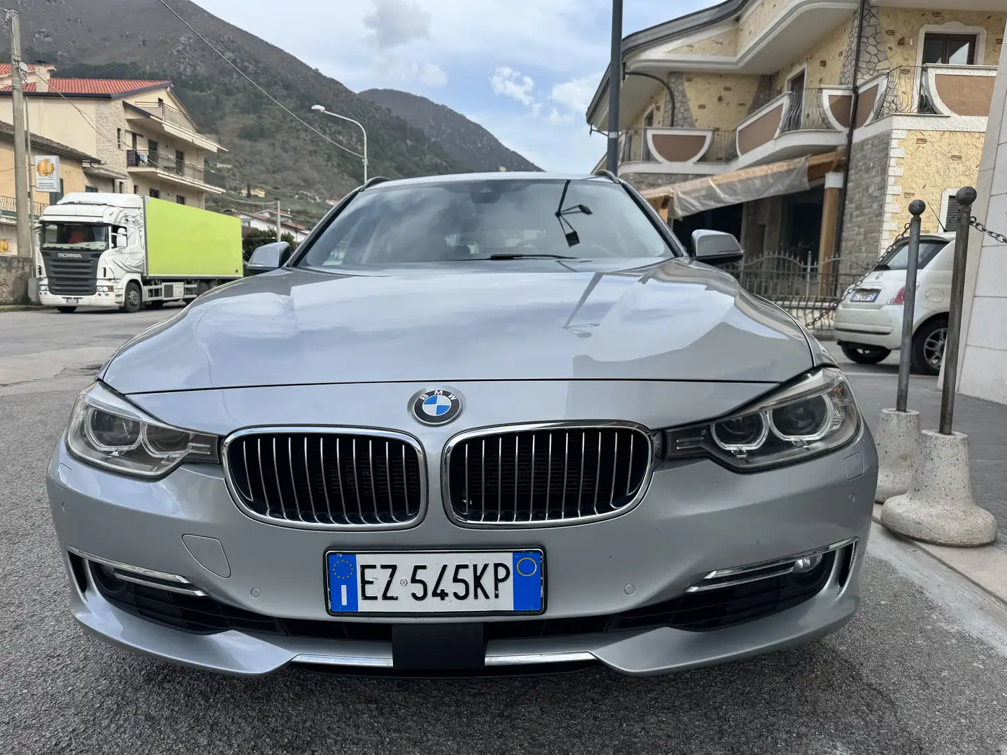 BMW 330 330dA Touring xdrive Luxury Grigio - 1
