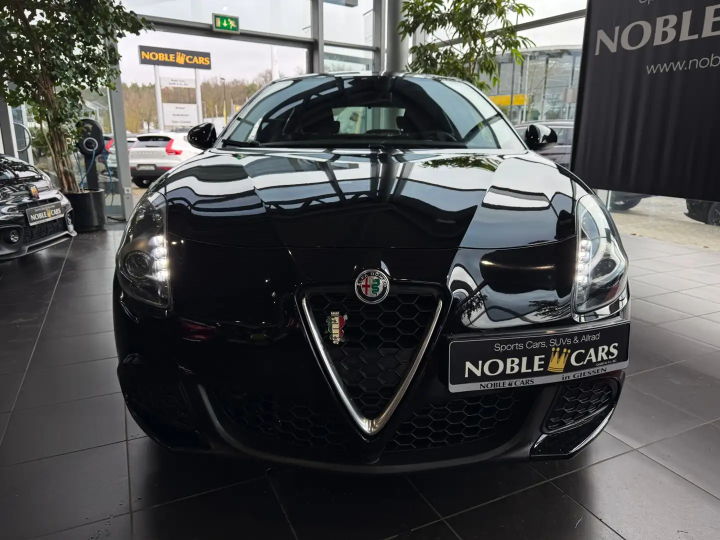Alfa Romeo Giulietta Basis KLIMA NAVI Schwarz - 2