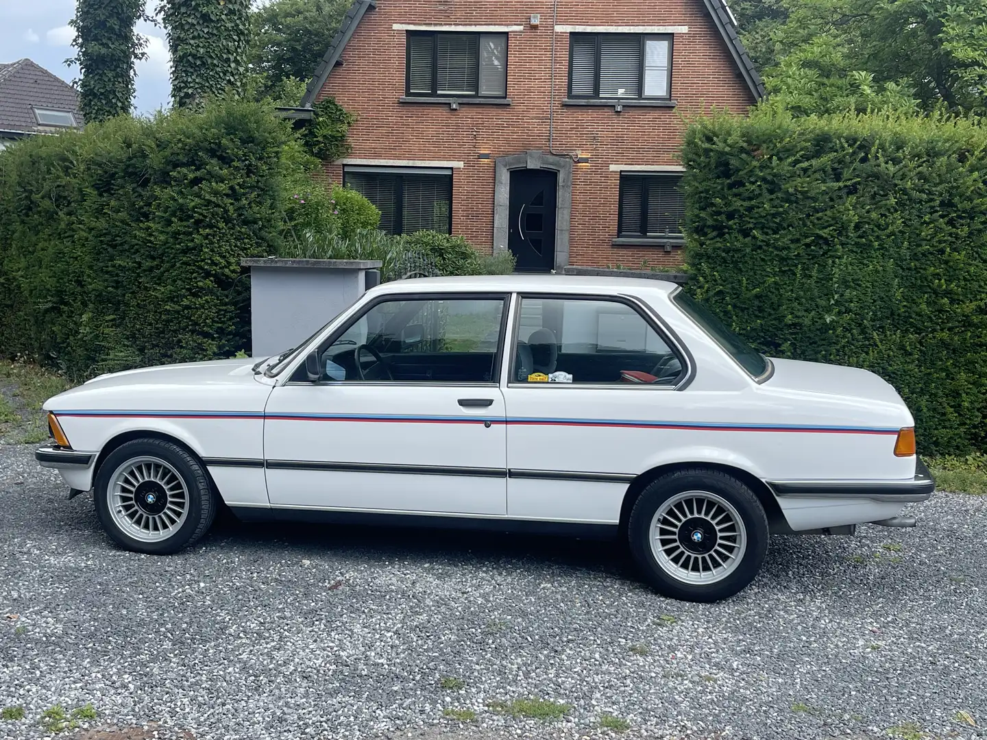 BMW 316 RESTAURATION COMPLÈTE - 1