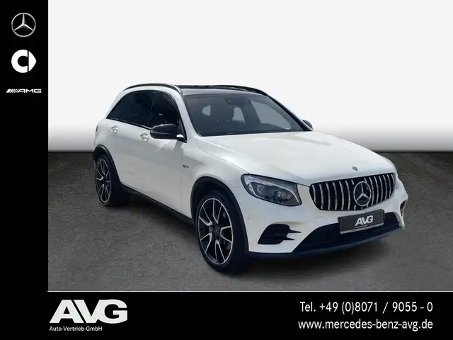 Mercedes-Benz GLC view 2