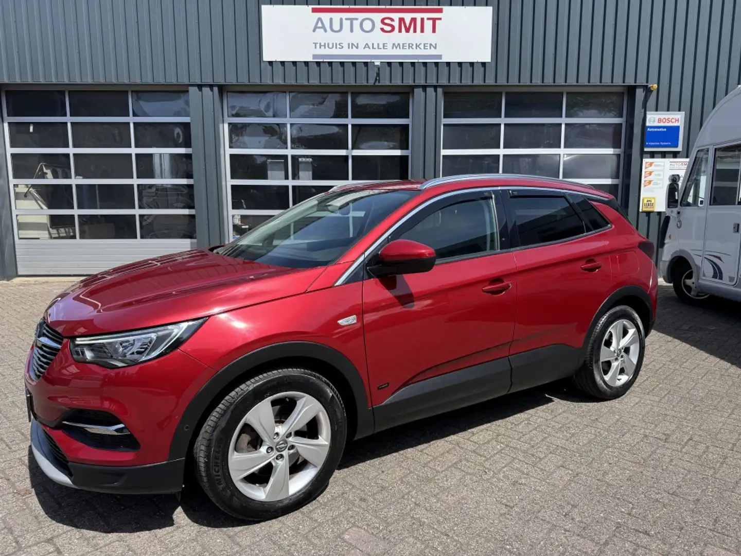 Opel Grandland X 1.6 THybr Ultimate * Trekhaak * Rot - 1