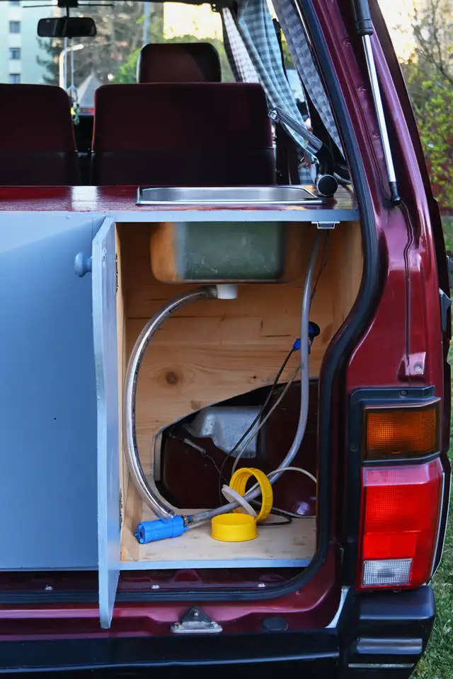 Nissan Vanette, foto 9