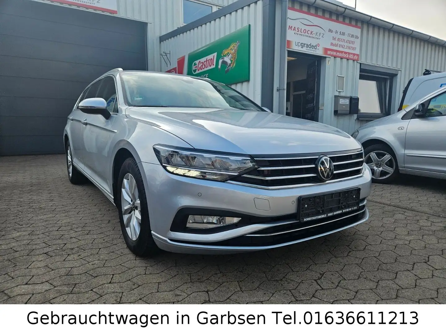 Volkswagen Passat Variant 1.5 TSI DSG Business LED AHK Navi Argent - 2