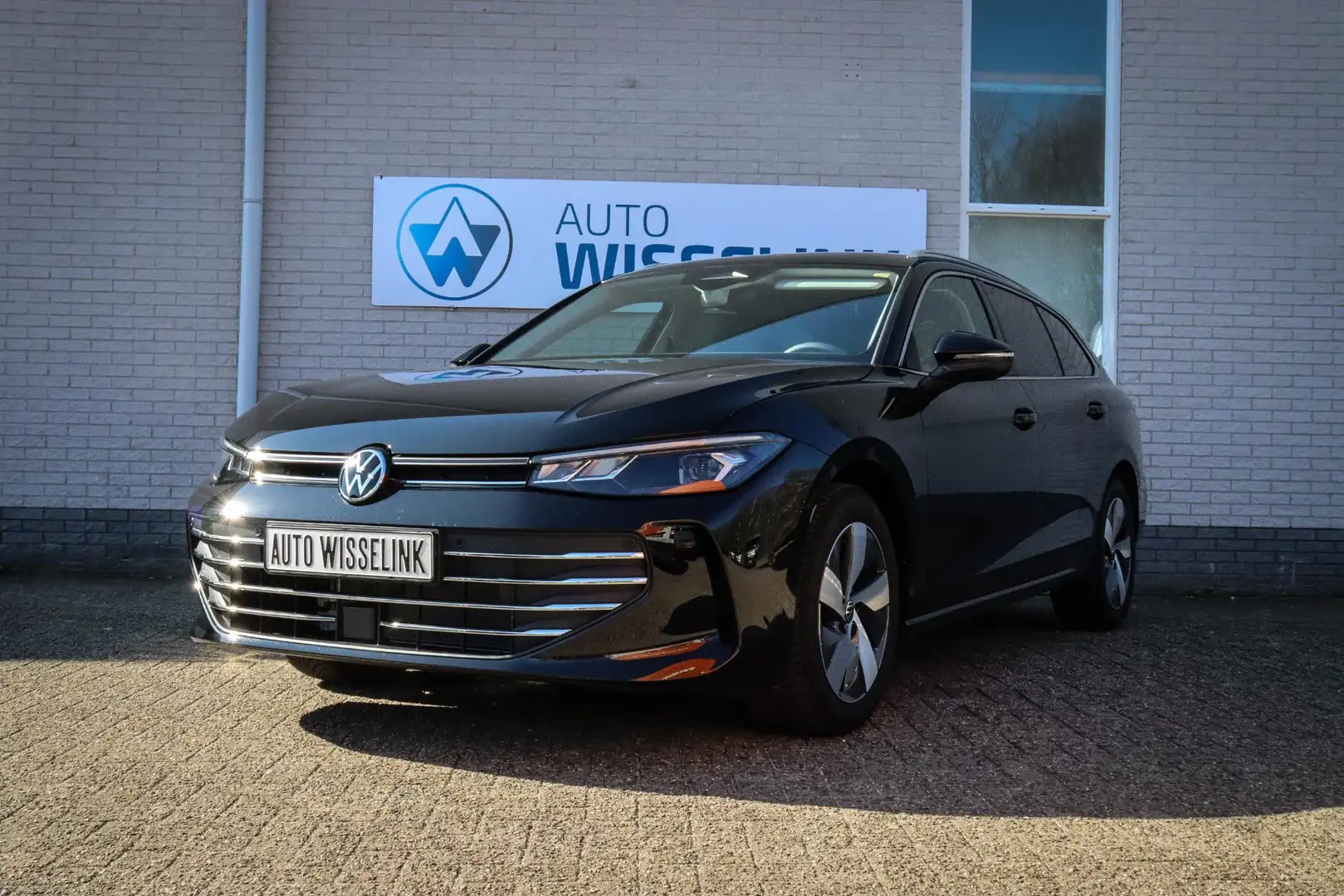 Volkswagen Passat Variant 1.5 eTSI Business Premium-pakket,virtual cockpit,h Schwarz - 1