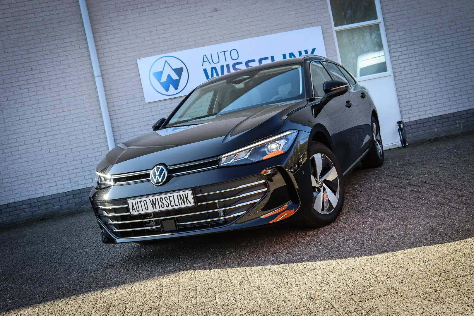 Volkswagen Passat Variant 1.5 eTSI Business Premium-pakket,virtual cockpit,h Schwarz - 2