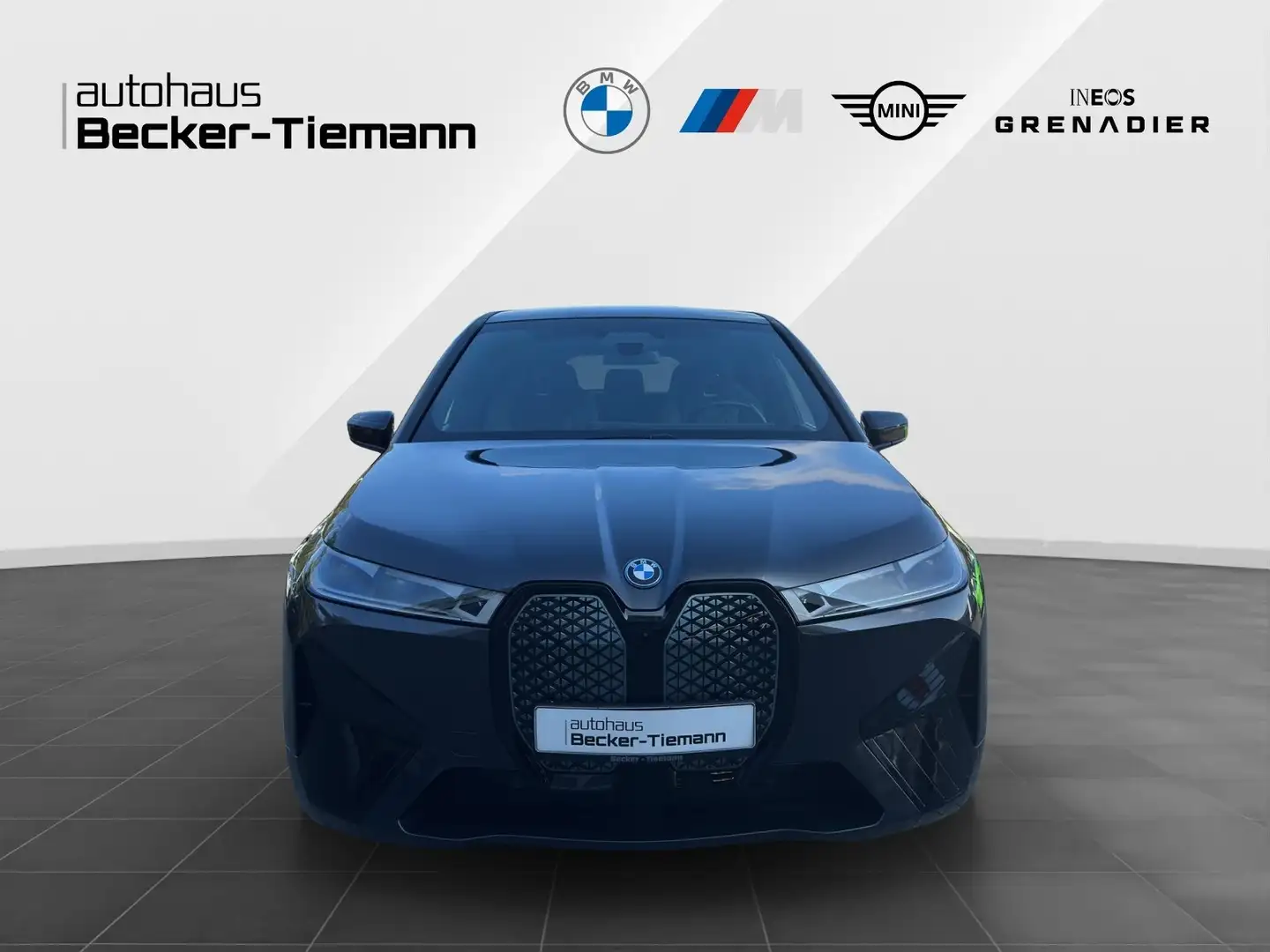 BMW iX xDrive40 Sportpaket/Laser/SkyLounge/Driving+/Parki Grau - 2