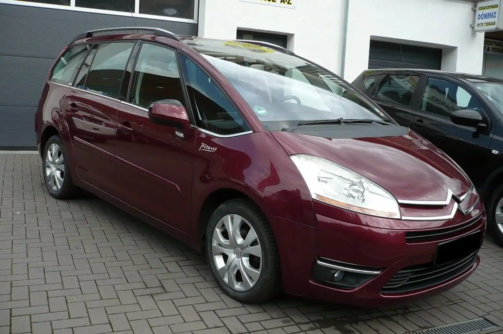 Citroen Grand C4 Picasso 1.6 HDi FAP EGS6 Exclusive 7 Sitzer Automatik Red - 1