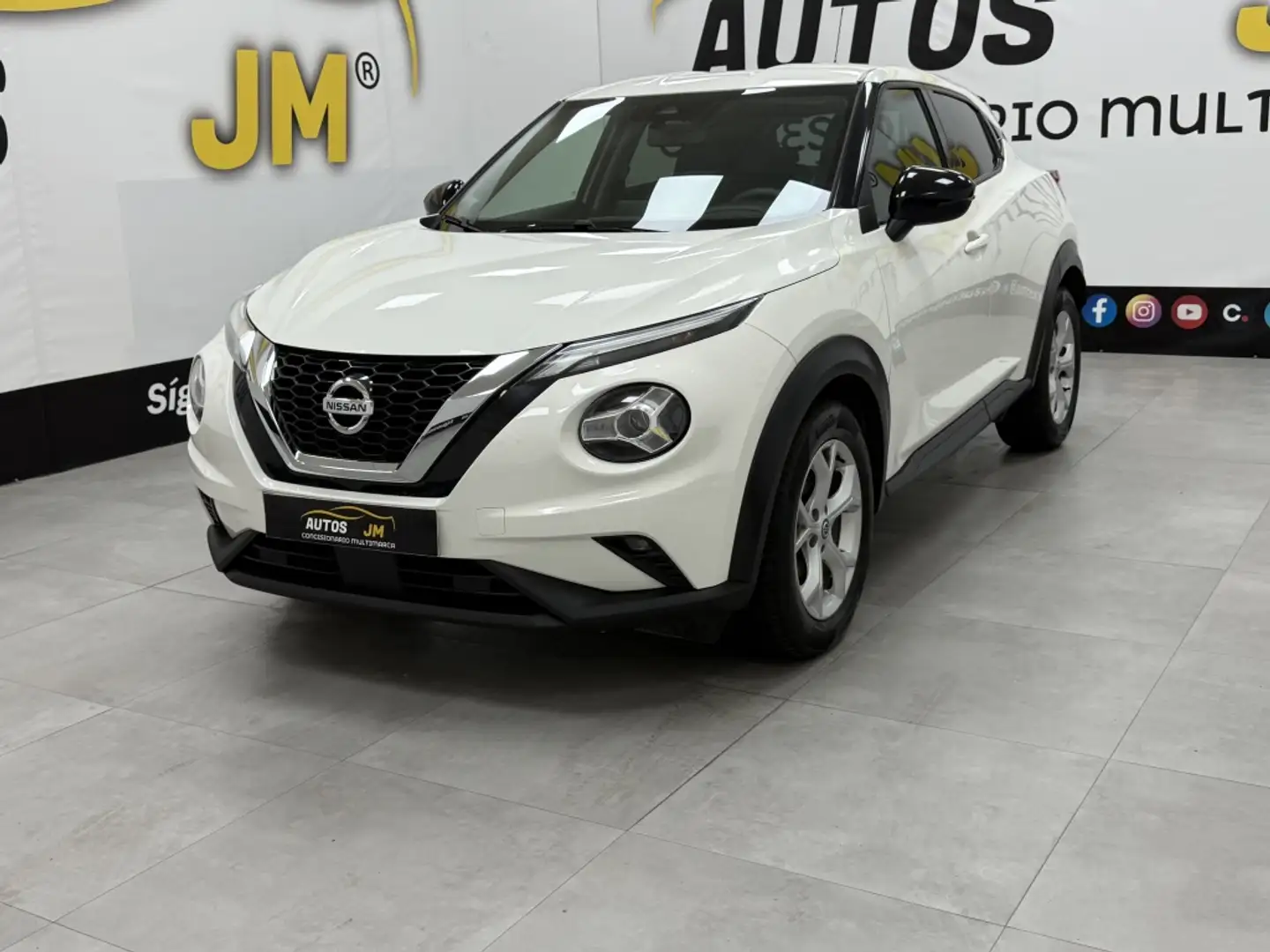 Nissan Juke 1.0 DIG-T Tekna 4x2 DCT 7 117 Blanco - 1