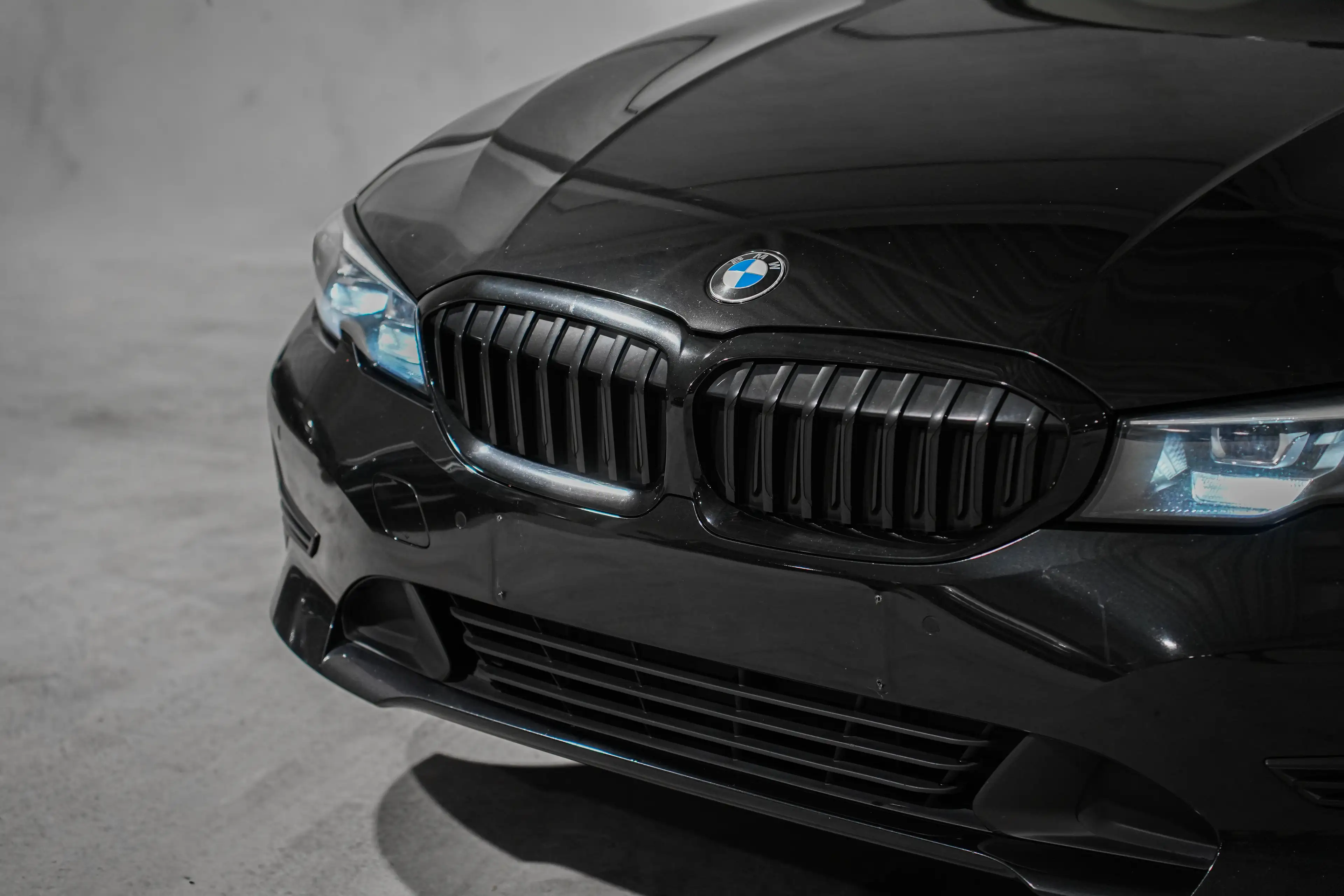 BMW 316 ✖ 19' PACK M | TOIT OUVRANT | FULL BLACK | TVA ✔ — photo 10