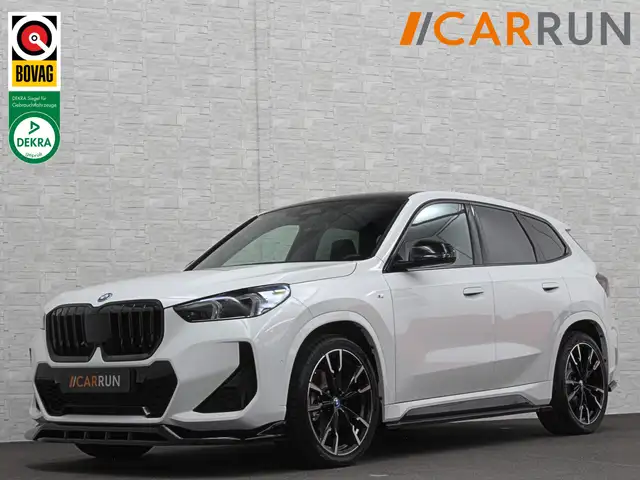 BMW iX1 30 313pk X-Drive M-Sport Performance | Adaptief Le