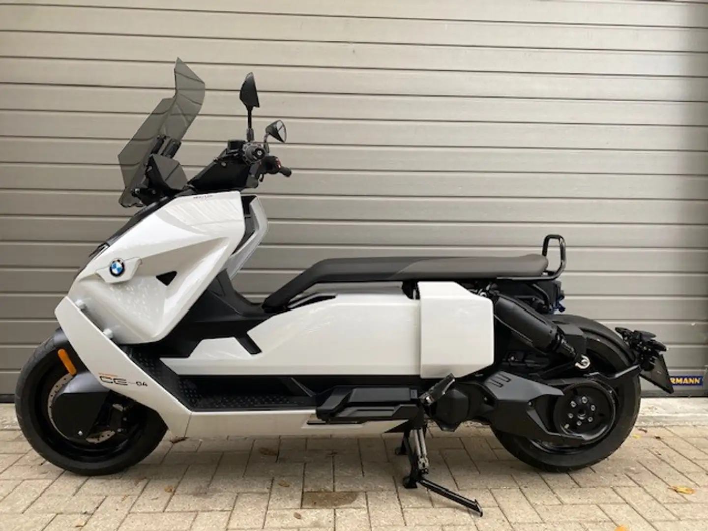 BMW CE 04 0 - 1