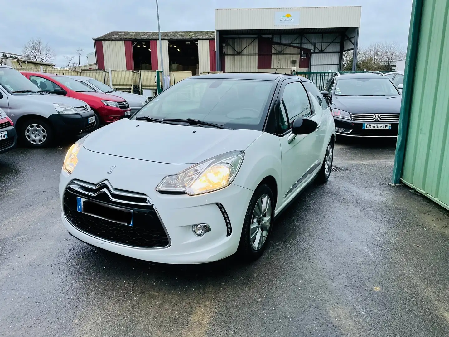 Citroen DS3 e-HDi 90 Airdream So Chic BMP6 Wit - 2