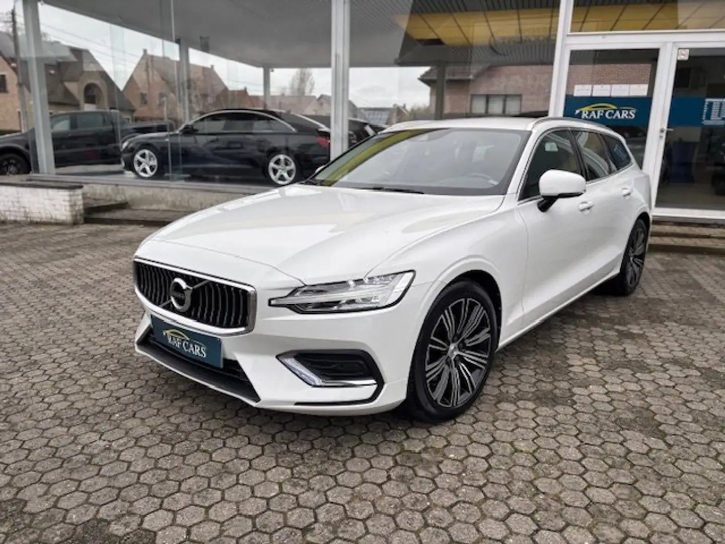 Volvo V60 V60 T4 Geartronic | GARANTIE | CARPASS | TOPSTAAT! Blanc - 1