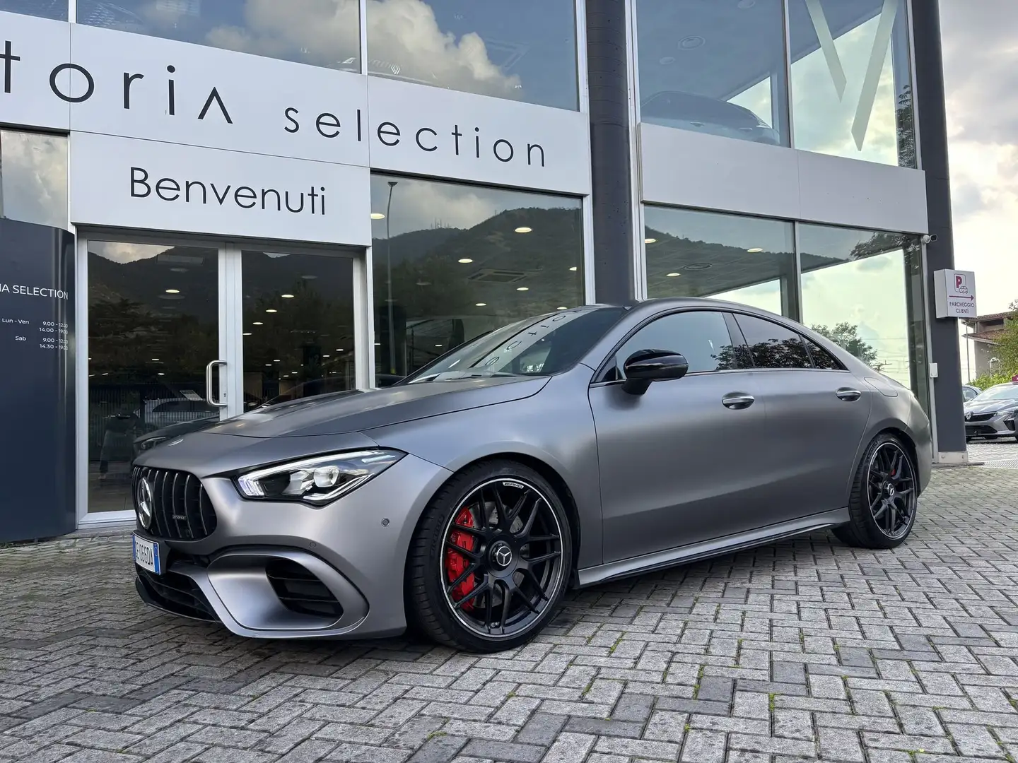 Mercedes-Benz CLA 45 AMG CLA 45 S AMG 4MATIC+ 421CV C.AUTOMATICO PACK NIGHT Grijs - 2