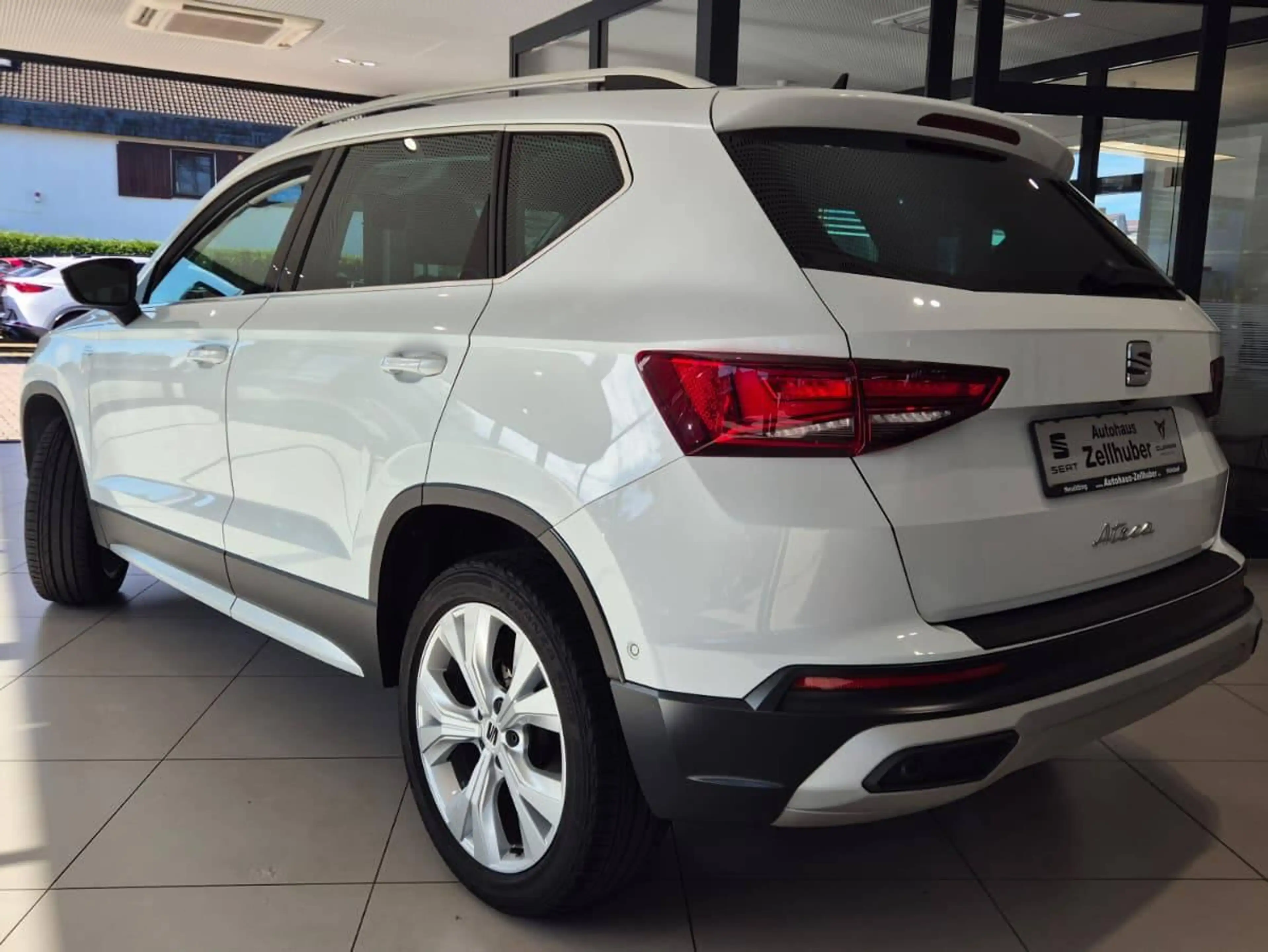 SEAT Ateca 1.5 TSI dsg Xperience *AHK*ACC*Kamera* — photo 3
