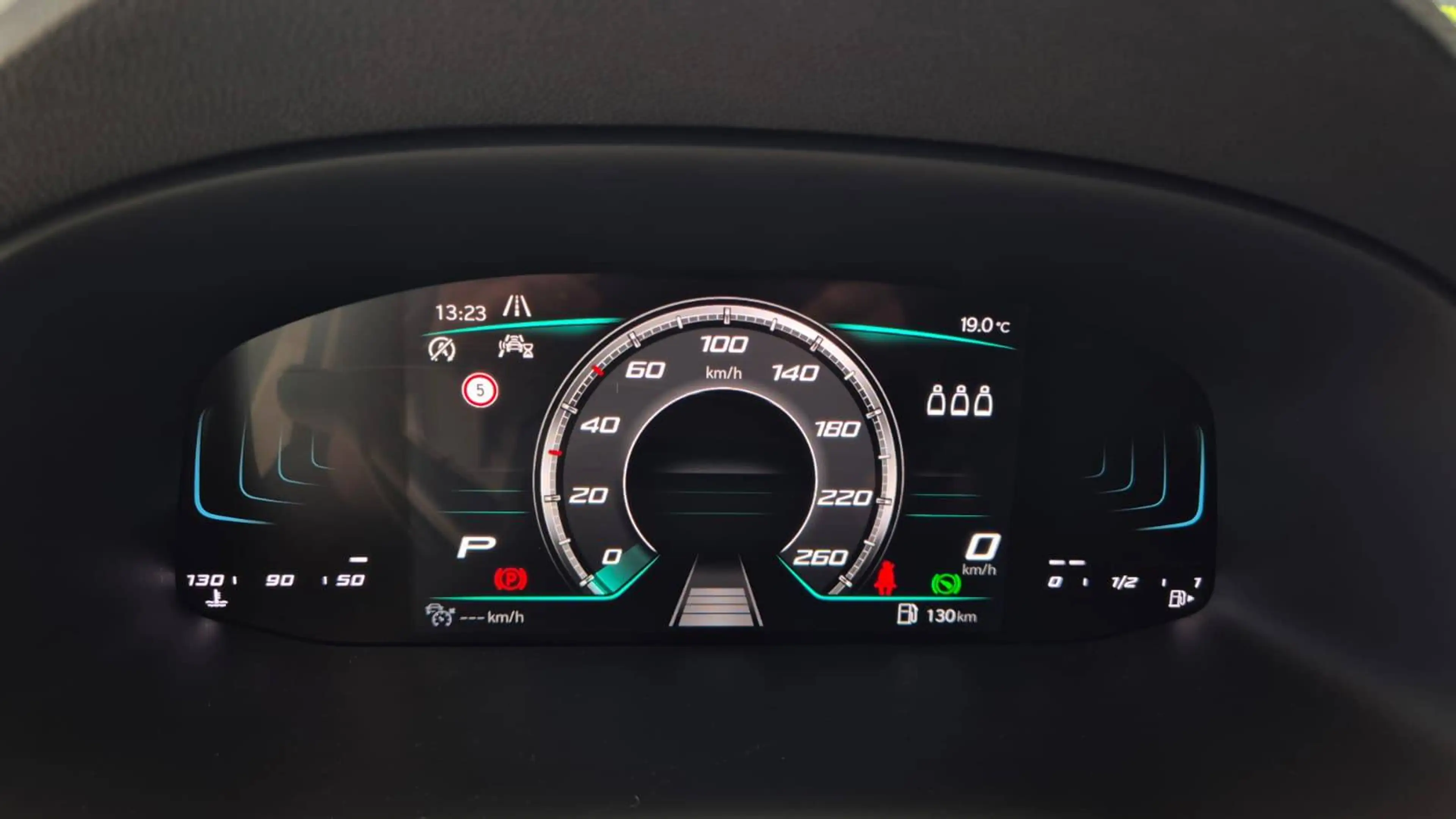 SEAT Ateca 1.5 TSI dsg Xperience *AHK*ACC*Kamera* — photo 11