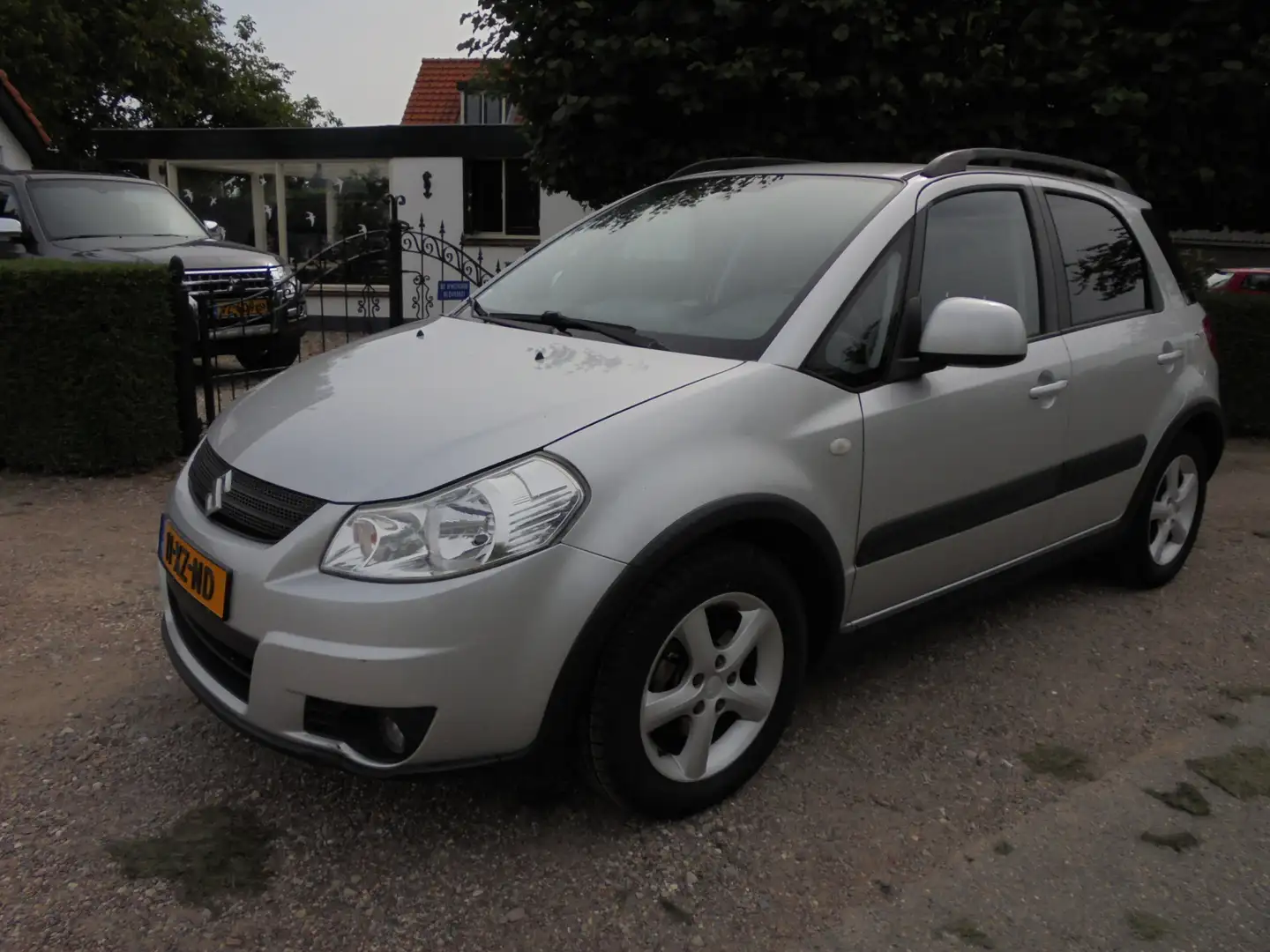 Suzuki SX4 1.6 Shogun **NL-AUTO**NAP**KEURIGE AUTO**APK 7-202 Silber - 1