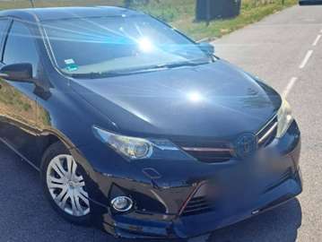 Auris Hybride 136h Dynamic 15"