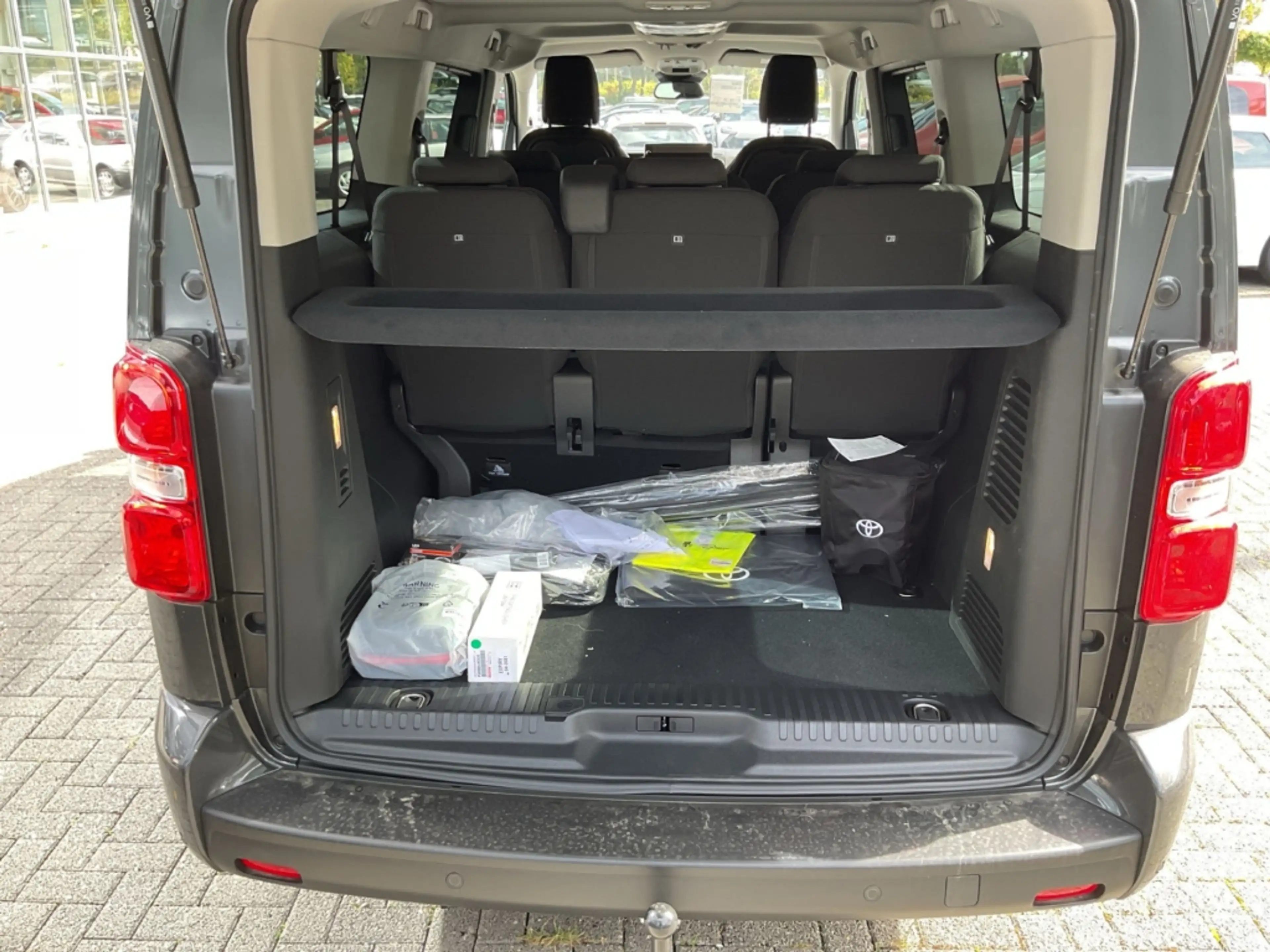 Toyota Proace Verso L2 Teamplayer AHK HUD Navi LED ACC Apple Car — photo 7