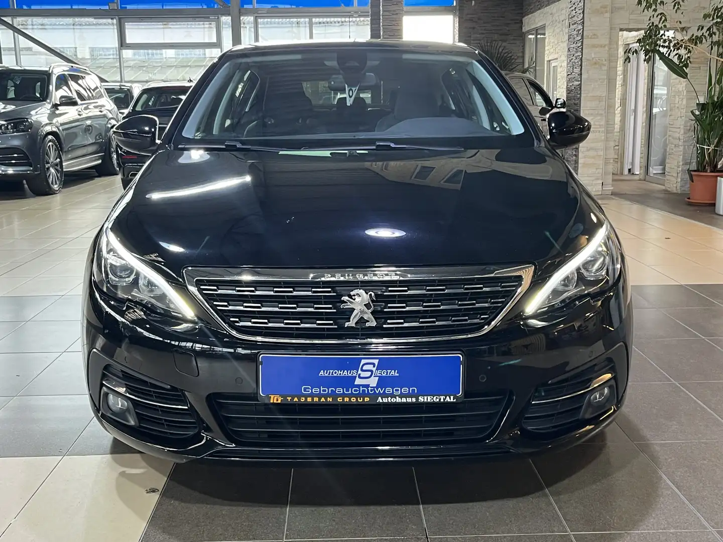 Peugeot 308 Allure Pano. SHZ PDC Tempomat Limiter Schwarz - 2