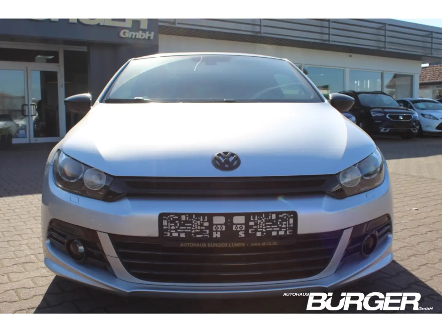 Volkswagen Scirocco 2.0 TSI Panorama Navi Bi-Xenon 2-Zonen-Klimaautom Silber - 2