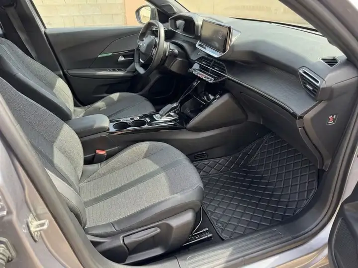 Peugeot 2008 2024, foto 8
