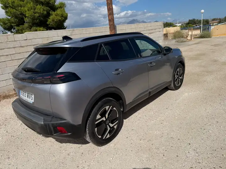 Peugeot 2008 2024, foto 4