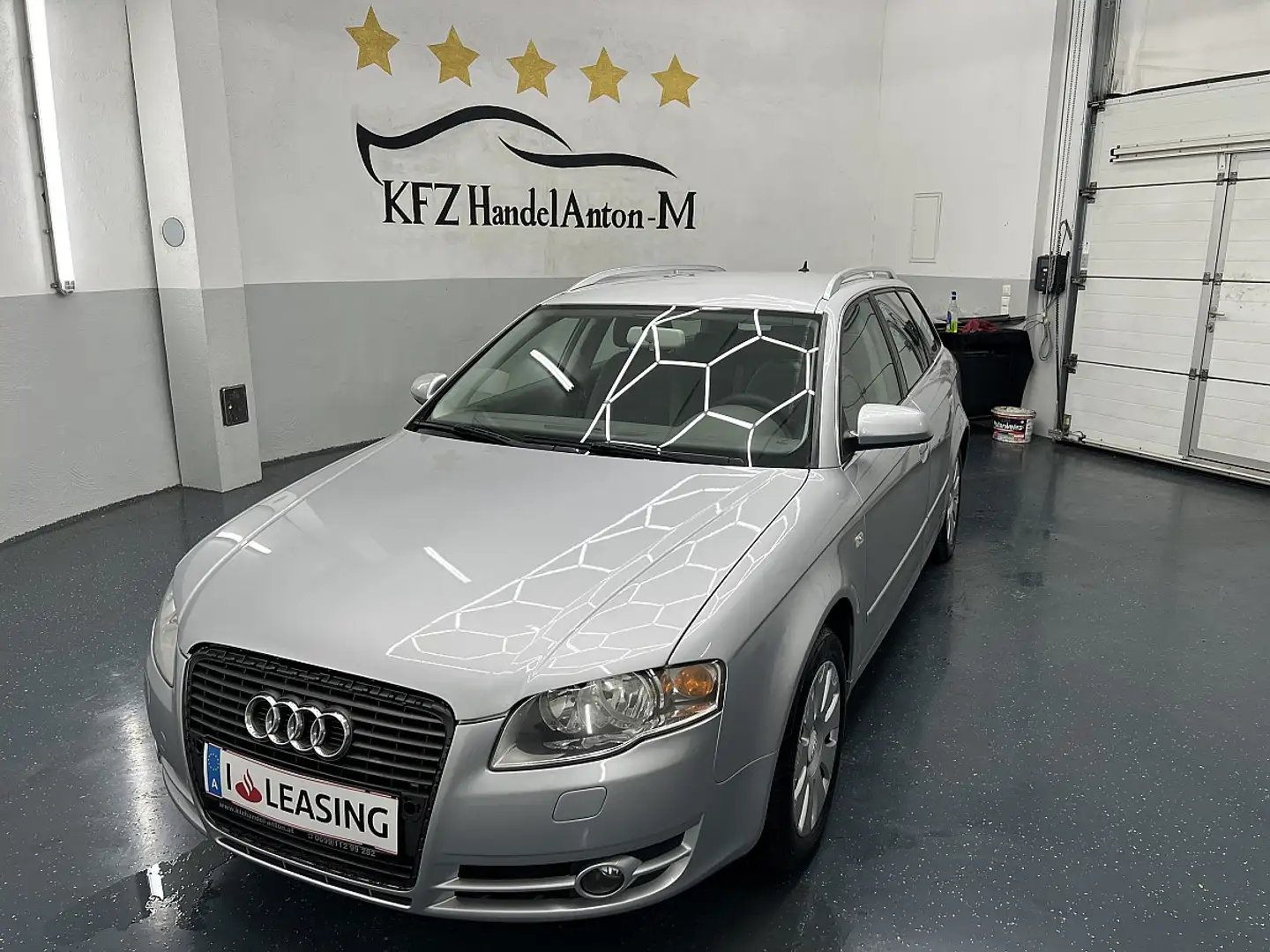 Audi A4 Avant 1,9 Komfort TDI * SOFORT FINANZIERUNG & E... Grau - 1