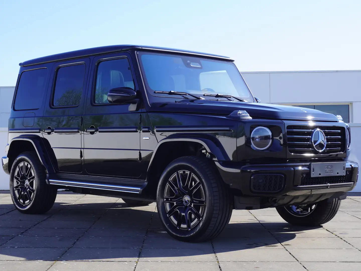 Mercedes-Benz G 580 AMG/PARKEERPAK 360 CAM/20"/NIGHTPAK/PANODAK Noir - 1