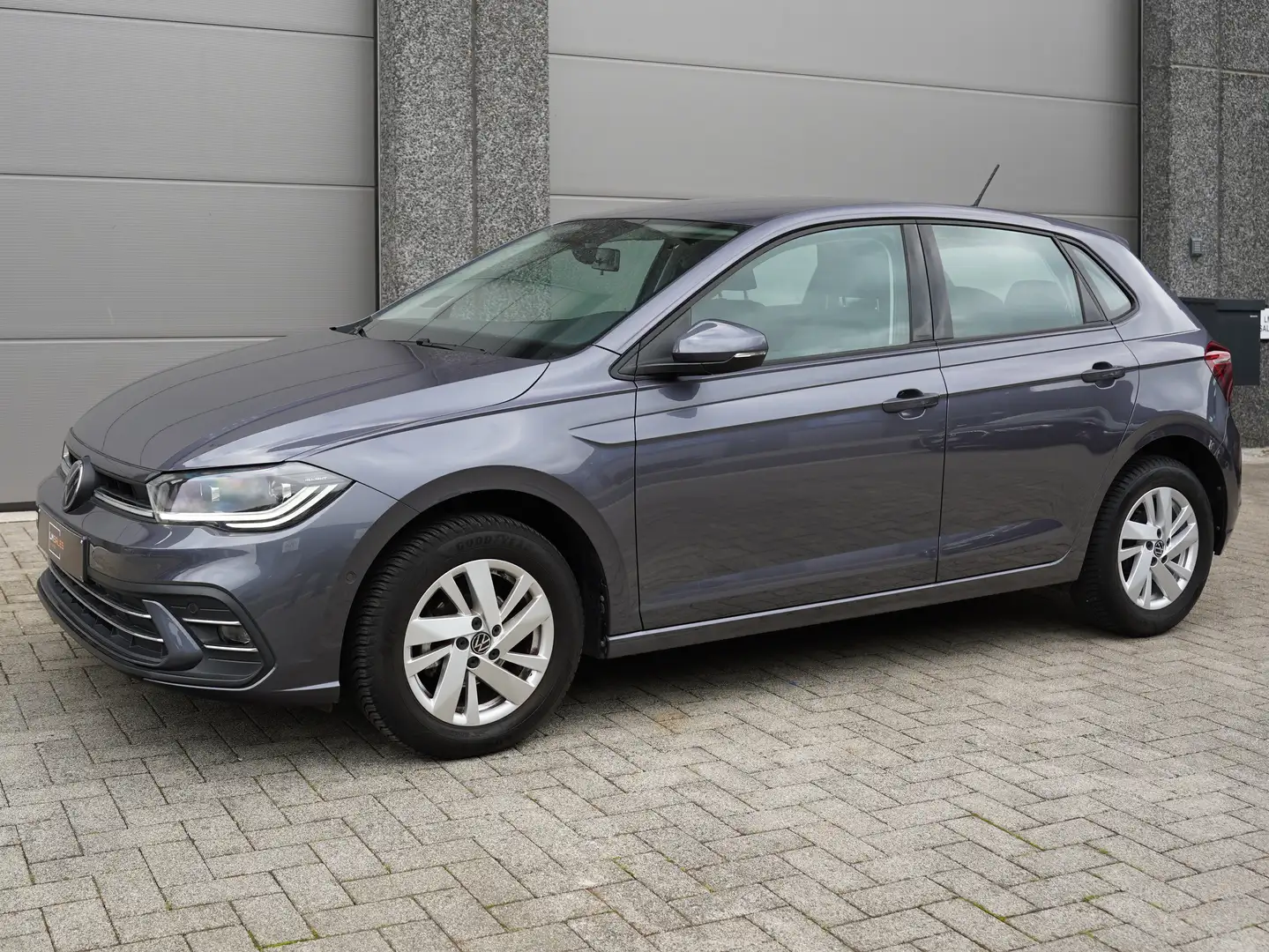 Volkswagen Polo 1.0TSI Style DSG *IQ LIGHT / VIRTUAL / CAM / CARPL Gris - 1